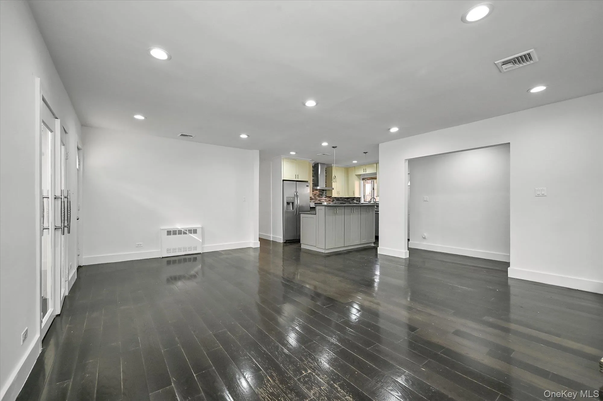 20911 85th Avenue, New York, NY, 4 Bedroom Bedrooms, 12 Room Rooms,2 BathroomBathrooms,Residential Lease,For Rent,85th,0,1058977 20911 85th Avenue, New York, NY, 4 Bedroom Bedrooms, 12 Room Rooms,2 BathroomBathrooms,Residential Lease,For Rent,85th,0,1058977