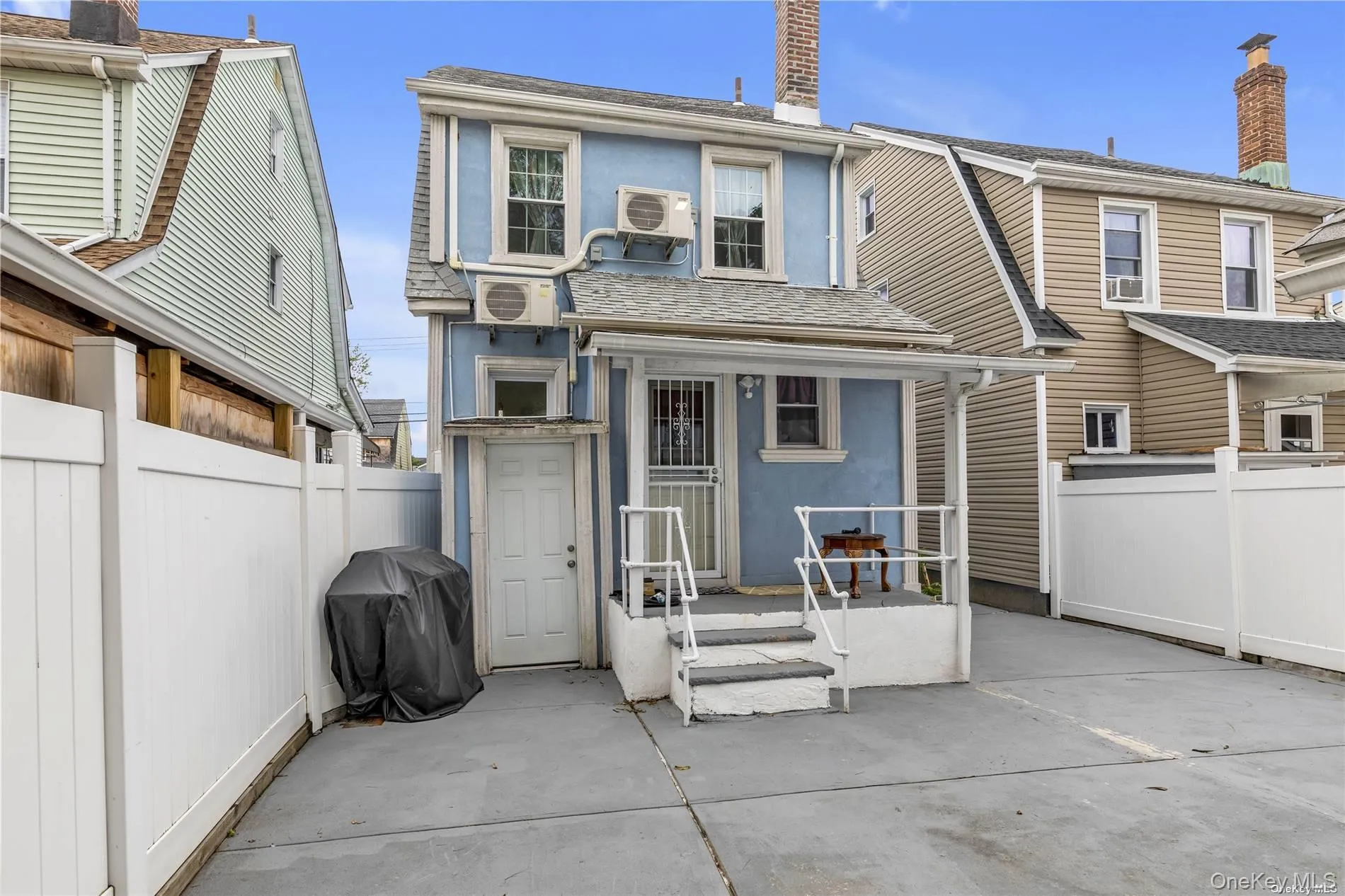 142-34 Sutter Avenue, New York, NY, 3 Bedrooms Bedrooms, 9 Rooms Rooms,2 BathroomsBathrooms,Residential,For Rent,Sutter,0,1058984 142-34 Sutter Avenue, New York, NY, 3 Bedrooms Bedrooms, 9 Rooms Rooms,2 BathroomsBathrooms,Residential,For Rent,Sutter,0,1058984