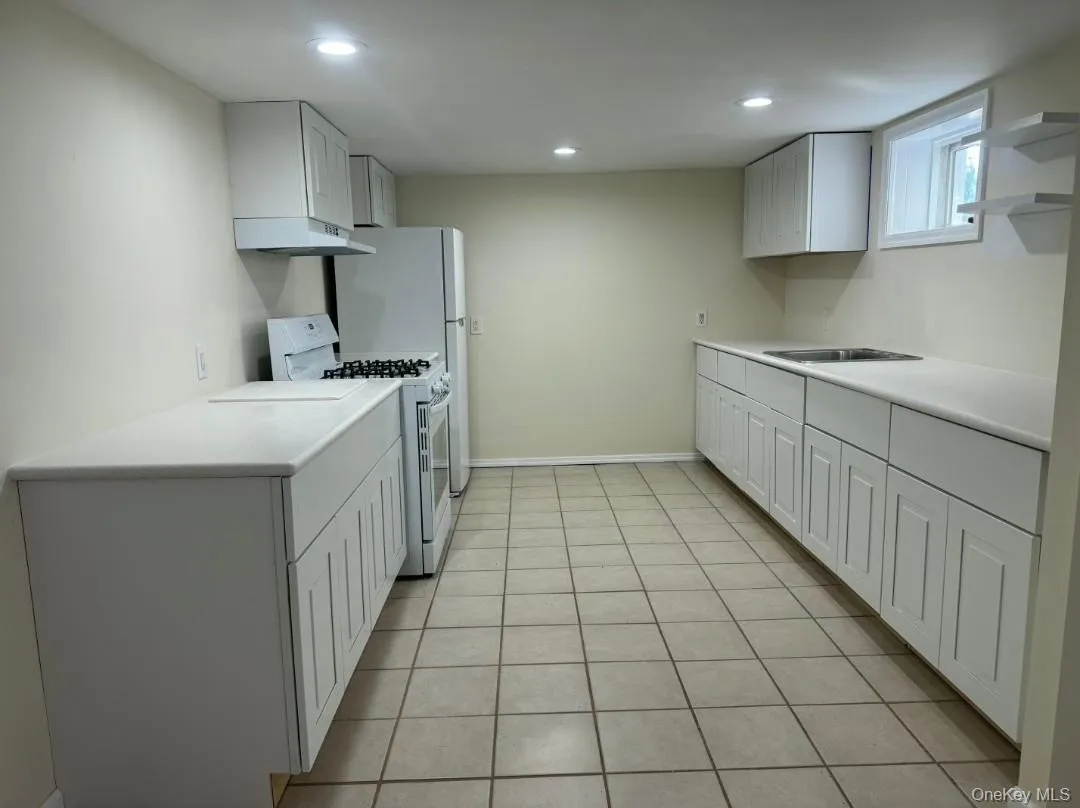 47 Indiana Avenue, Long Beach, NY, 2 Bedrooms Bedrooms, 3 Rooms Rooms,1 BathroomBathrooms,Residential Lease,For Rent,Indiana,0,1058993 47 Indiana Avenue, Long Beach, NY, 2 Bedrooms Bedrooms, 3 Rooms Rooms,1 BathroomBathrooms,Residential Lease,For Rent,Indiana,0,1058993
