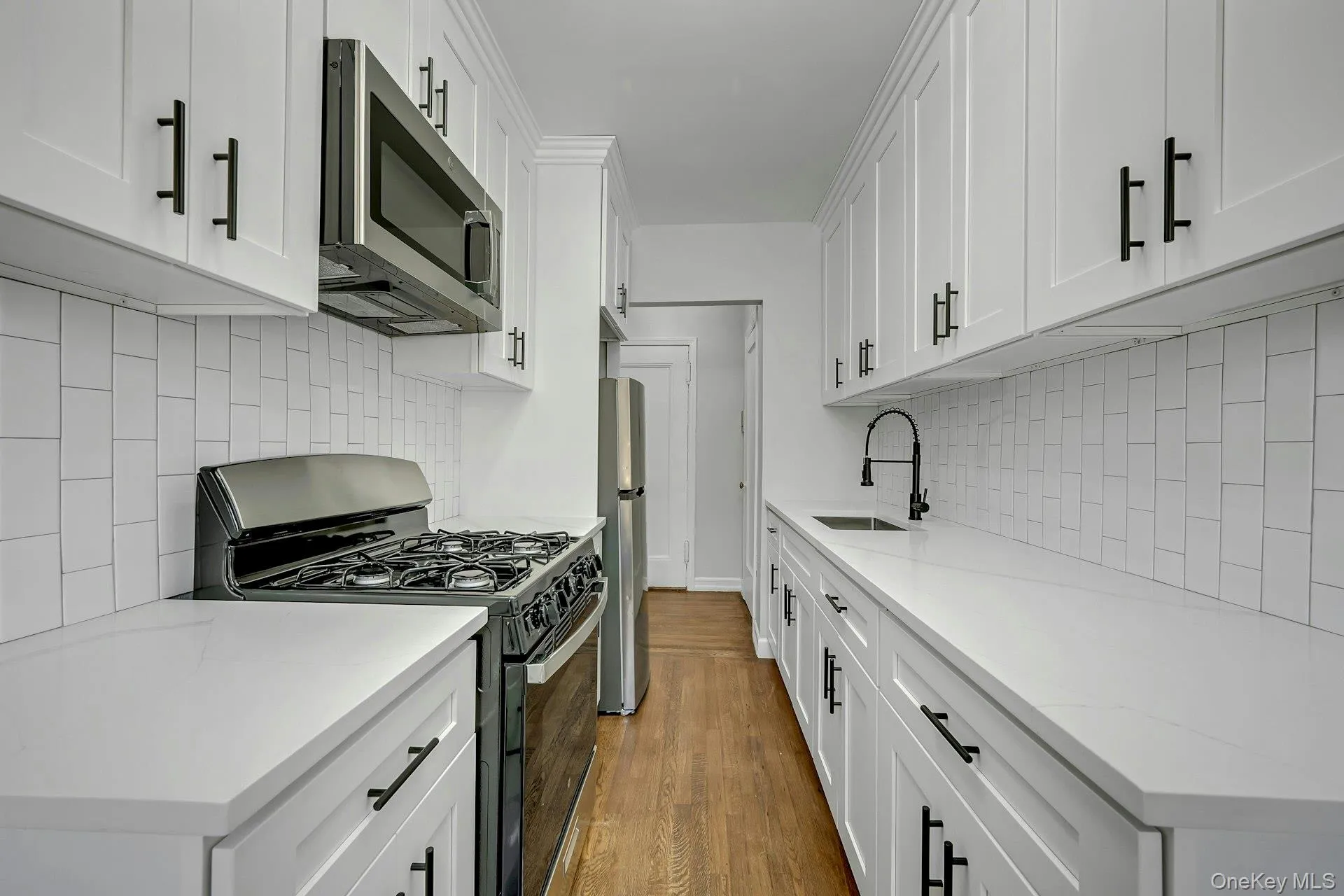 10 Oakridge Place, Eastchester, NY, 1 Bedroom Bedrooms, 3 Room Rooms,1 BathroomBathrooms,Residential Lease,For Rent,Oakridge,0,1058994 10 Oakridge Place, Eastchester, NY, 1 Bedroom Bedrooms, 3 Room Rooms,1 BathroomBathrooms,Residential Lease,For Rent,Oakridge,0,1058994