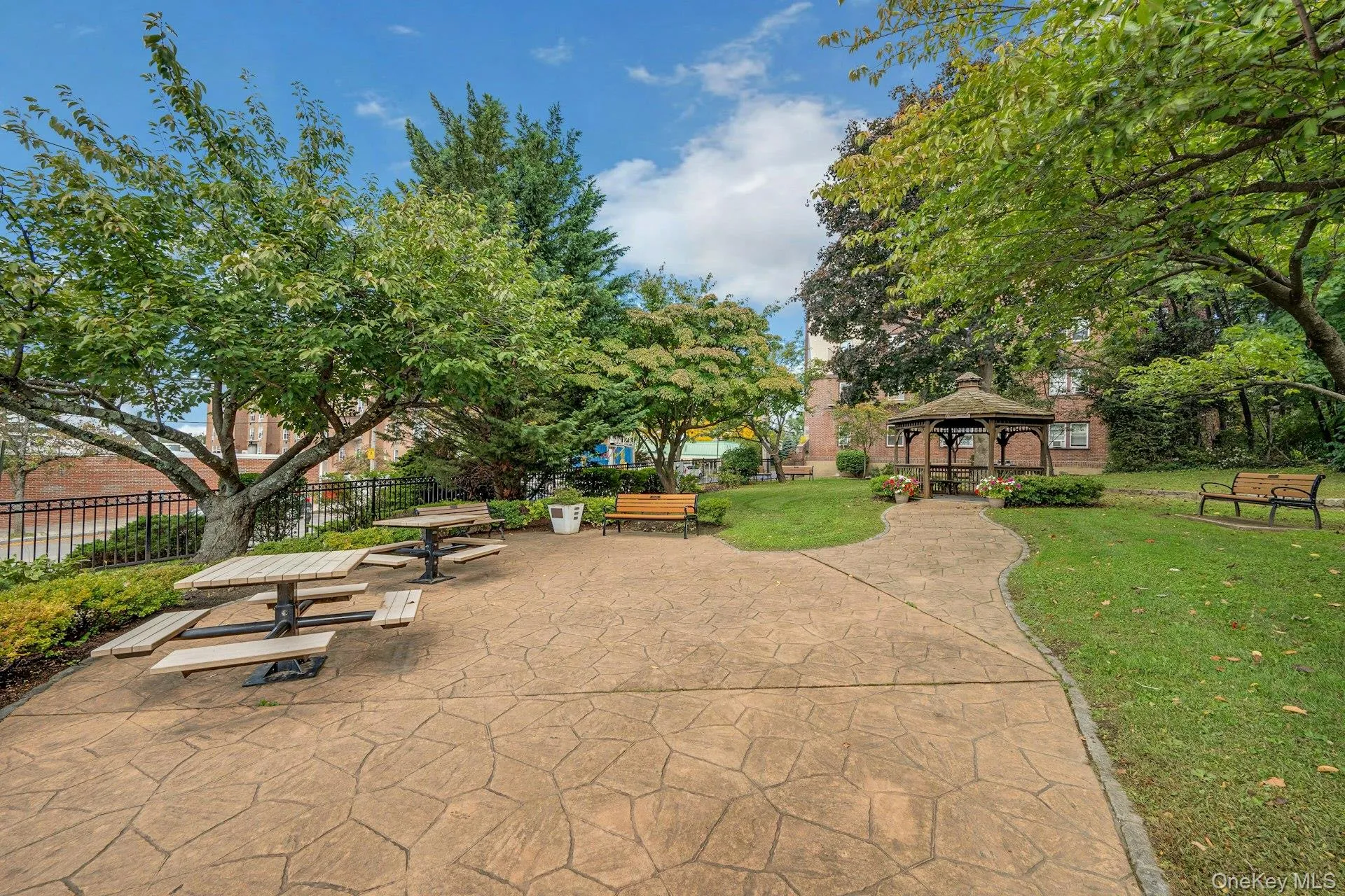Gazebo Park Gazebo Park