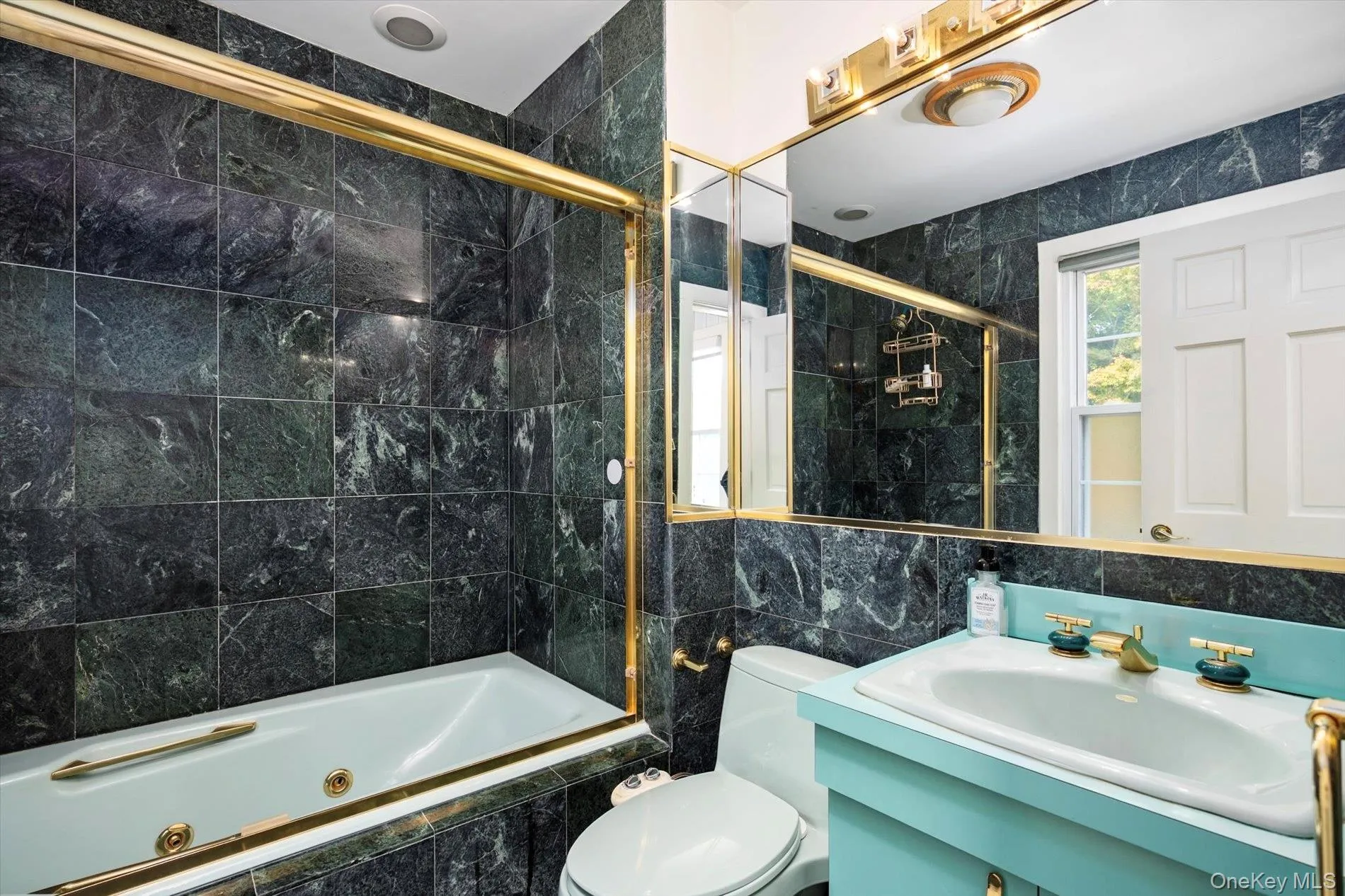 47 Red Ground Road, North Hempstead, NY, 6 Bedrooms Bedrooms, 29 Rooms Rooms,7 BathroomsBathrooms,Residential,For Rent,Red Ground,0,1058999 47 Red Ground Road, North Hempstead, NY, 6 Bedrooms Bedrooms, 29 Rooms Rooms,7 BathroomsBathrooms,Residential,For Rent,Red Ground,0,1058999