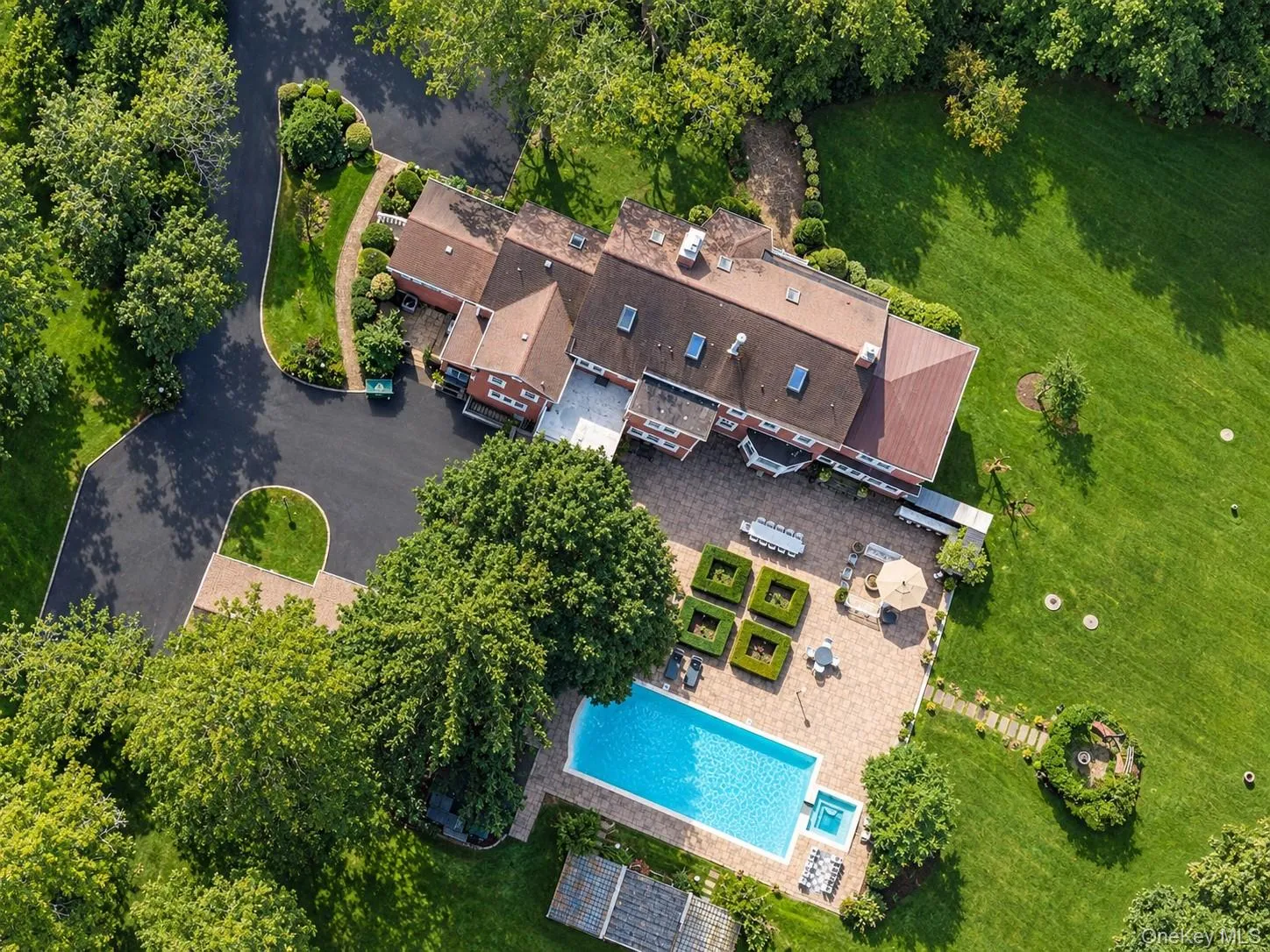 47 Red Ground Road, North Hempstead, NY, 6 Bedrooms Bedrooms, 29 Rooms Rooms,7 BathroomsBathrooms,Residential,For Rent,Red Ground,0,1058999 47 Red Ground Road, North Hempstead, NY, 6 Bedrooms Bedrooms, 29 Rooms Rooms,7 BathroomsBathrooms,Residential,For Rent,Red Ground,0,1058999