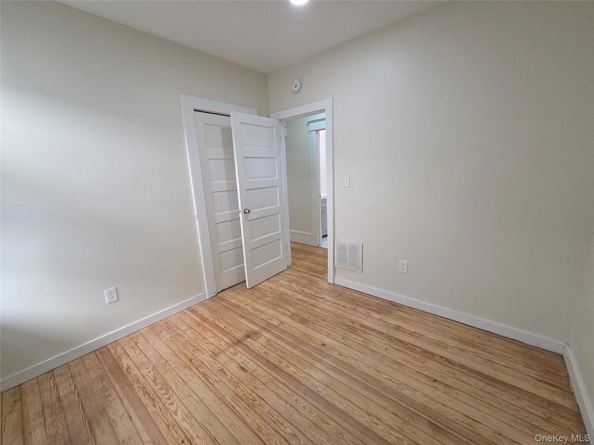 16 Gray Street, Poughkeepsie, NY, 3 Bedroom Bedrooms, 6 Room Rooms,1 BathroomBathrooms,Residential Lease,For Rent,Gray,0,1059002 16 Gray Street, Poughkeepsie, NY, 3 Bedroom Bedrooms, 6 Room Rooms,1 BathroomBathrooms,Residential Lease,For Rent,Gray,0,1059002
