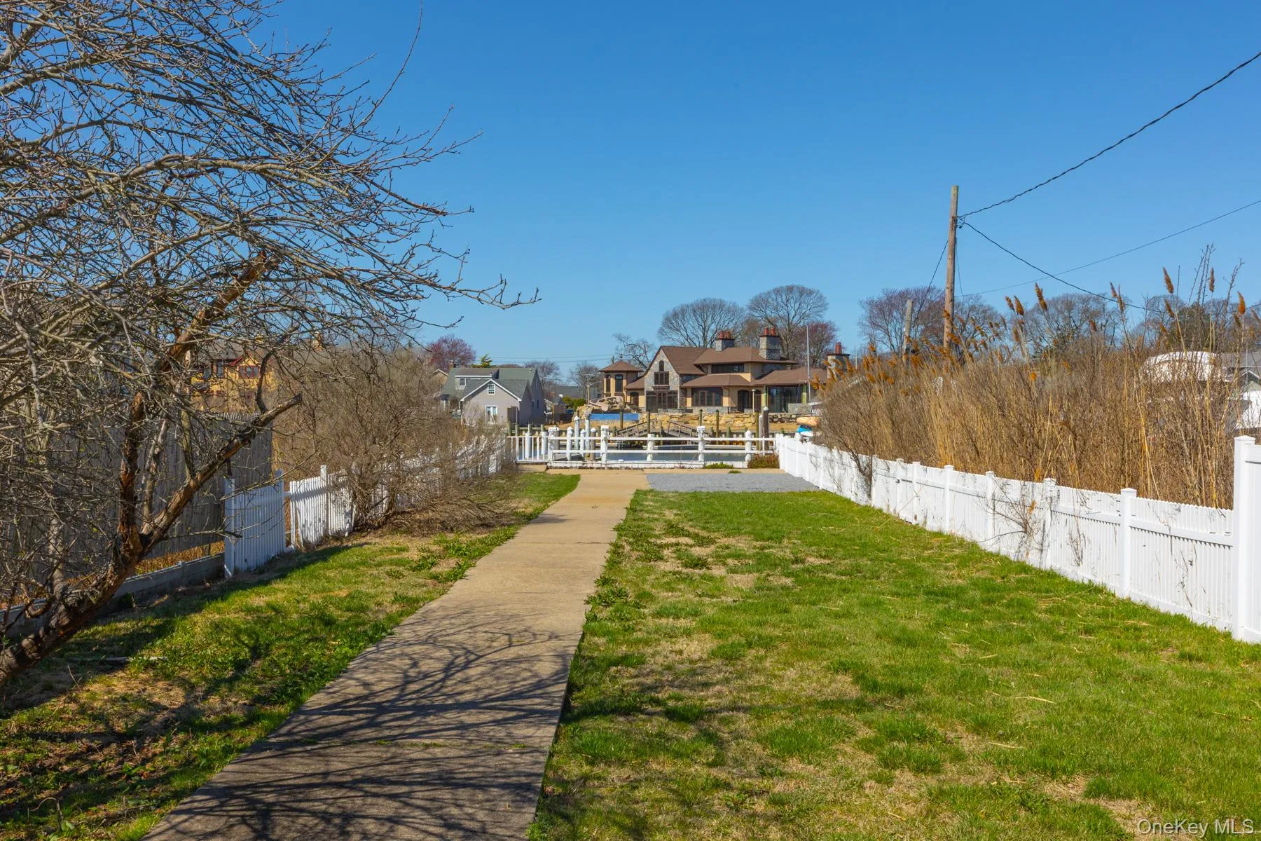 56 Riverdale Avenue, Oyster Bay, NY, 3 Bedroom Bedrooms, 6 Room Rooms,2 BathroomBathrooms,Residential Lease,For Rent,Riverdale,0,1059004 56 Riverdale Avenue, Oyster Bay, NY, 3 Bedroom Bedrooms, 6 Room Rooms,2 BathroomBathrooms,Residential Lease,For Rent,Riverdale,0,1059004