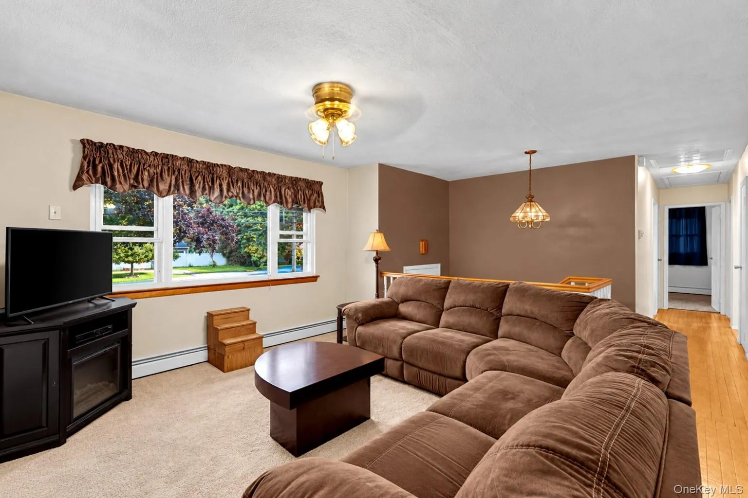 186 Calebs Path, Islip, NY, 4 Bedrooms Bedrooms, 10 Rooms Rooms,2 BathroomsBathrooms,Residential,For Rent,Calebs,0,1059005 186 Calebs Path, Islip, NY, 4 Bedrooms Bedrooms, 10 Rooms Rooms,2 BathroomsBathrooms,Residential,For Rent,Calebs,0,1059005