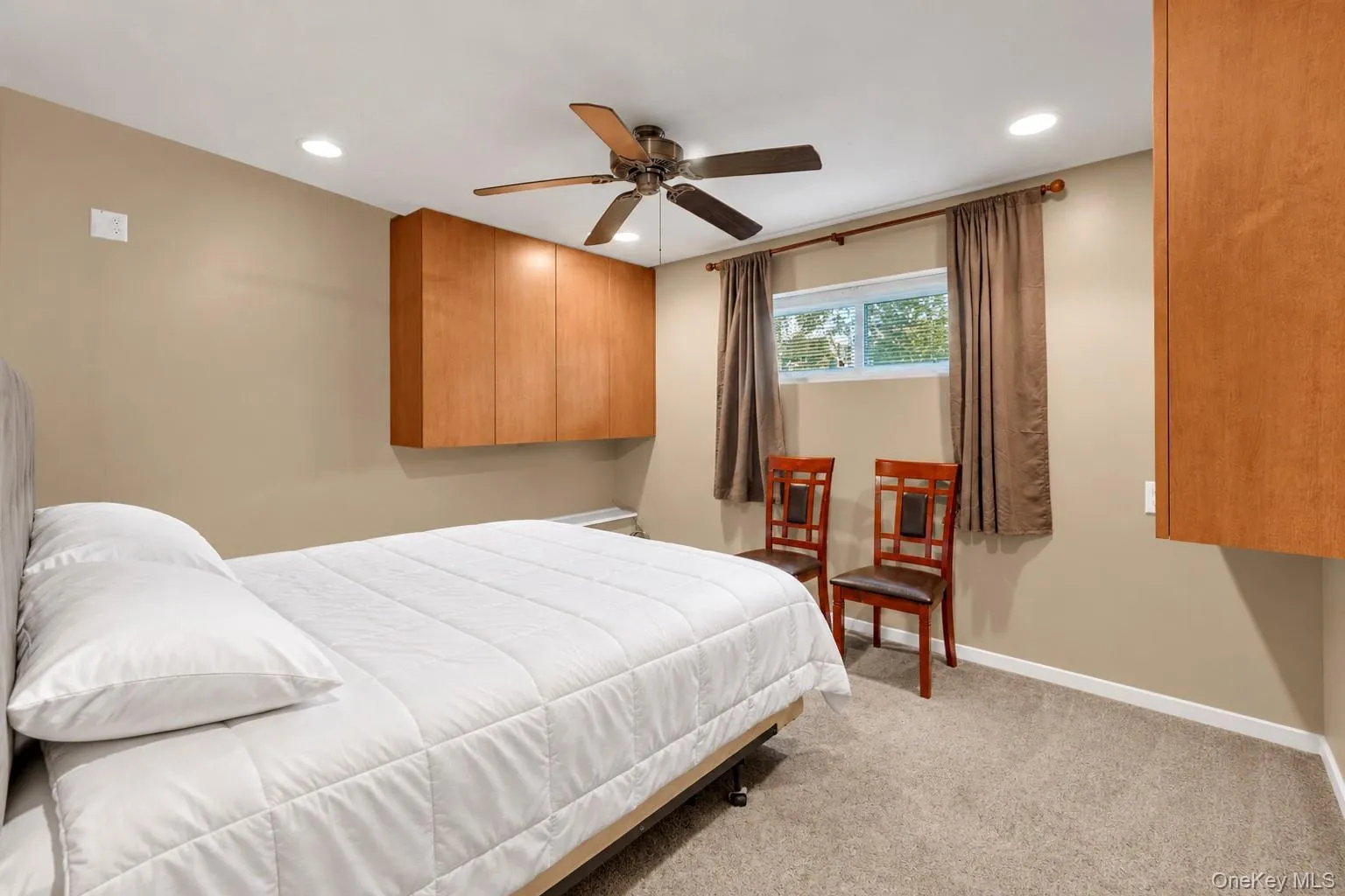 186 Calebs Path, Islip, NY, 4 Bedrooms Bedrooms, 10 Rooms Rooms,2 BathroomsBathrooms,Residential,For Rent,Calebs,0,1059005 186 Calebs Path, Islip, NY, 4 Bedrooms Bedrooms, 10 Rooms Rooms,2 BathroomsBathrooms,Residential,For Rent,Calebs,0,1059005
