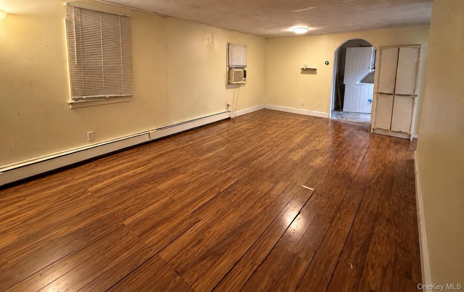186 Mc Kinley Drive, Brookhaven, NY, 1 Bedroom Bedrooms, 4 Rooms Rooms,1 BathroomBathrooms,Residential,For Rent,Mc Kinley,0,1059007 186 Mc Kinley Drive, Brookhaven, NY, 1 Bedroom Bedrooms, 4 Rooms Rooms,1 BathroomBathrooms,Residential,For Rent,Mc Kinley,0,1059007