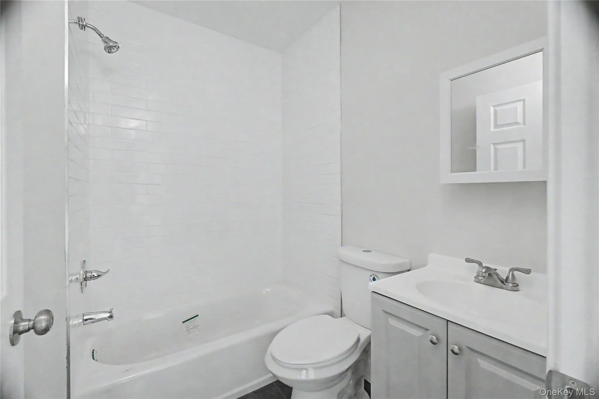 214 Winnikee Avenue, Poughkeepsie, NY, 2 Bedroom Bedrooms, 4 Room Rooms,1 BathroomBathrooms,Residential Lease,For Rent,Winnikee,0,1059020 214 Winnikee Avenue, Poughkeepsie, NY, 2 Bedroom Bedrooms, 4 Room Rooms,1 BathroomBathrooms,Residential Lease,For Rent,Winnikee,0,1059020