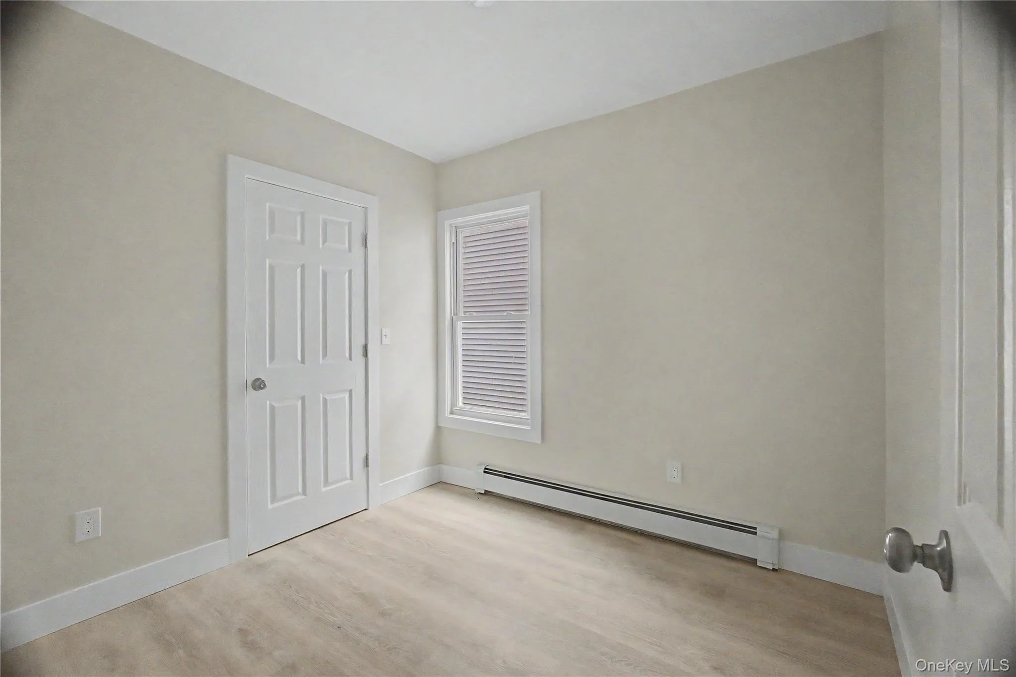214 Winnikee Avenue, Poughkeepsie, NY, 2 Bedroom Bedrooms, 4 Room Rooms,1 BathroomBathrooms,Residential Lease,For Rent,Winnikee,0,1059020 214 Winnikee Avenue, Poughkeepsie, NY, 2 Bedroom Bedrooms, 4 Room Rooms,1 BathroomBathrooms,Residential Lease,For Rent,Winnikee,0,1059020