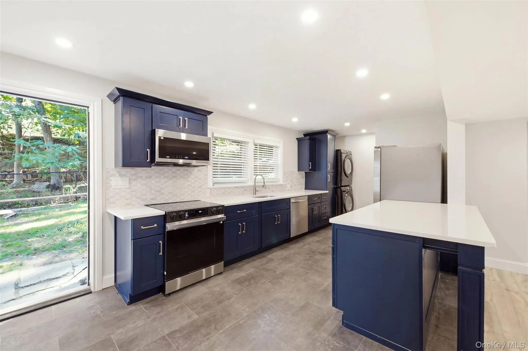 24 Flagpole Lane, Brookhaven, NY, 1 Bedroom Bedrooms, 3 Room Rooms,1 BathroomBathrooms,Residential Lease,For Rent,Flagpole,0,1059021 24 Flagpole Lane, Brookhaven, NY, 1 Bedroom Bedrooms, 3 Room Rooms,1 BathroomBathrooms,Residential Lease,For Rent,Flagpole,0,1059021