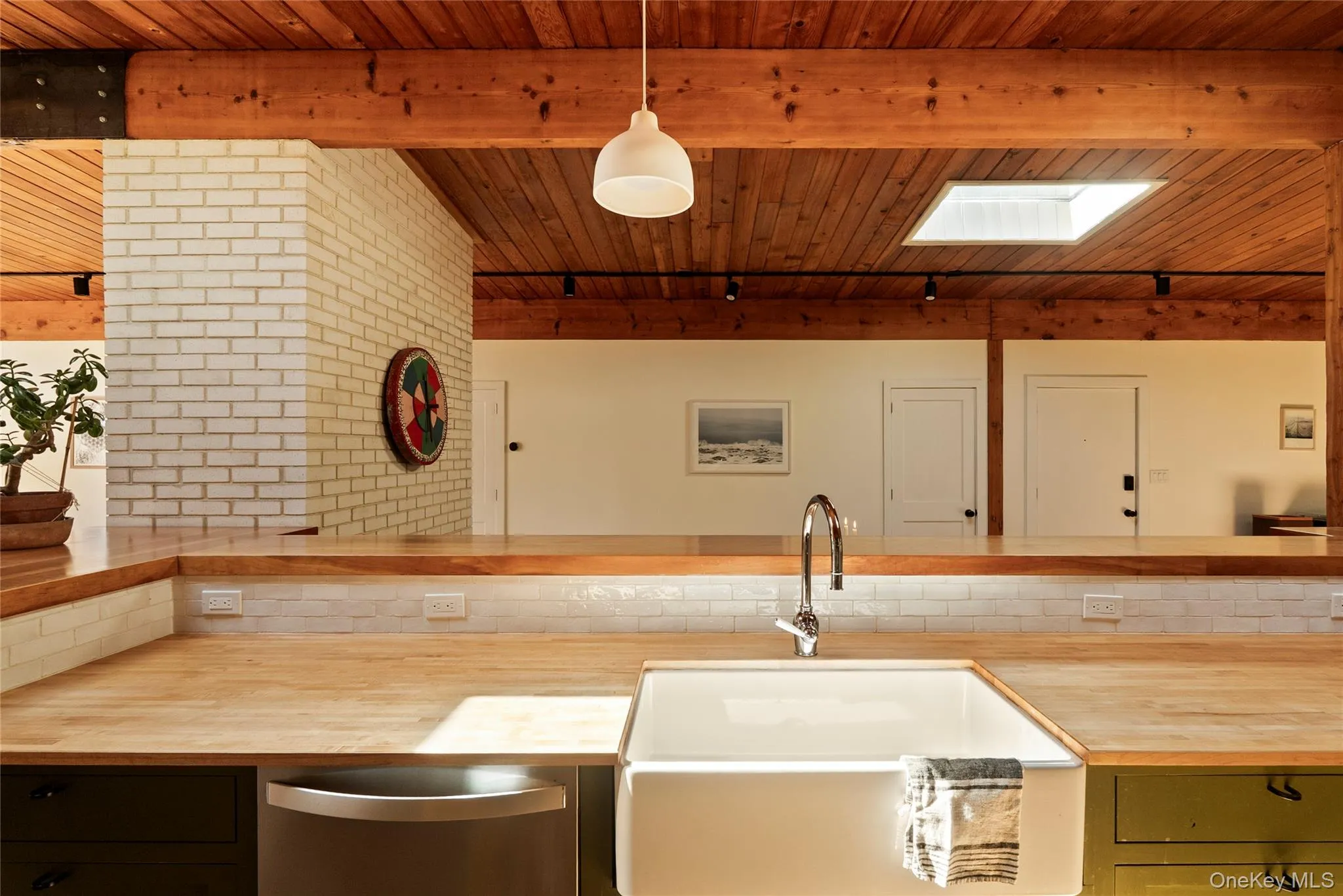 1156 Ulster Landing Road, Saugerties, NY, 5 Bedrooms Bedrooms, 10 Rooms Rooms,3 BathroomsBathrooms,Residential,For Rent,Ulster Landing,0,1059040 1156 Ulster Landing Road, Saugerties, NY, 5 Bedrooms Bedrooms, 10 Rooms Rooms,3 BathroomsBathrooms,Residential,For Rent,Ulster Landing,0,1059040