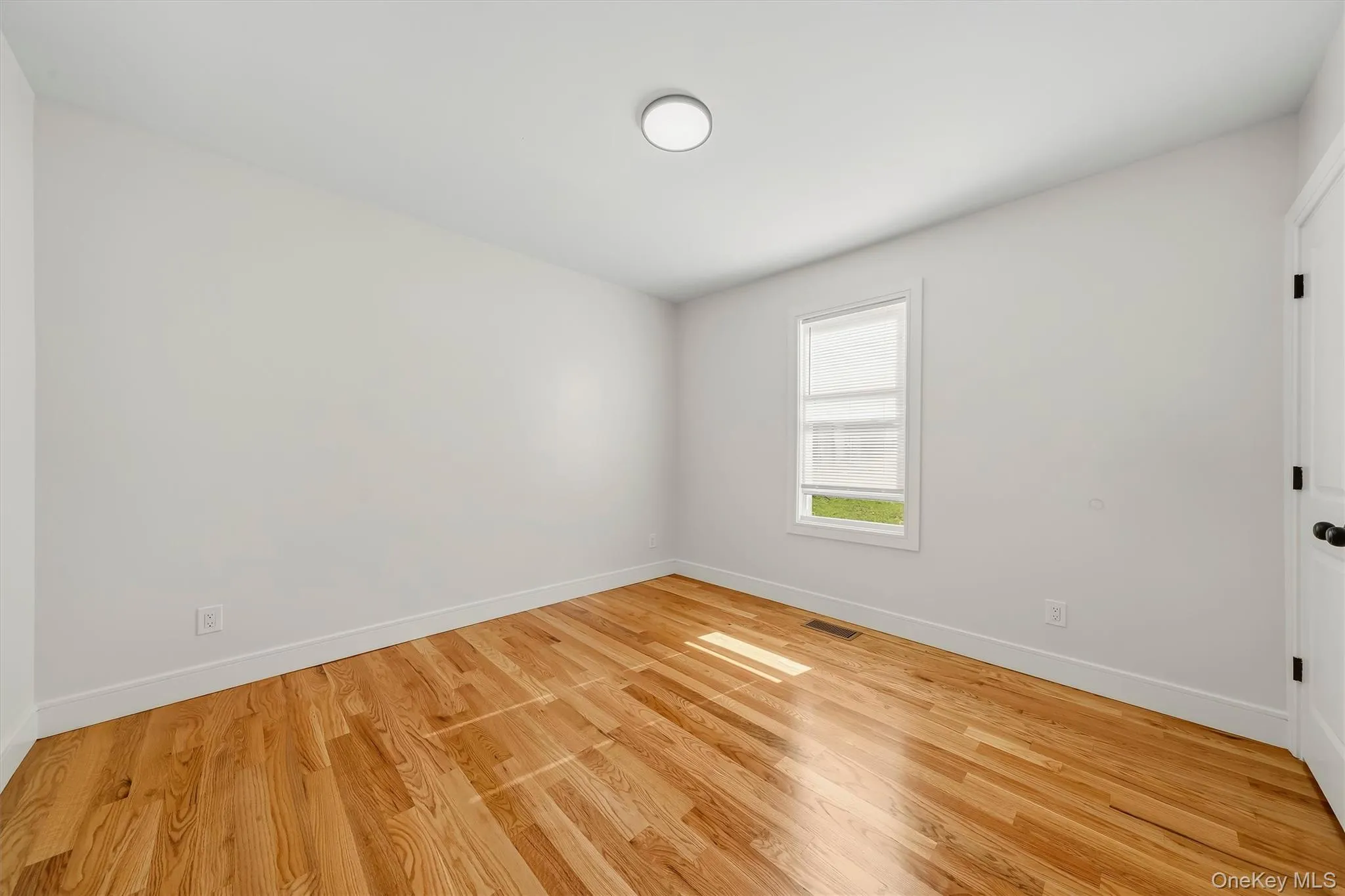 23 Orange Avenue, Goshen, NY, 2 Bedroom Bedrooms, 4 Room Rooms,1 BathroomBathrooms,Residential Lease,For Rent,Orange,0,1059045 23 Orange Avenue, Goshen, NY, 2 Bedroom Bedrooms, 4 Room Rooms,1 BathroomBathrooms,Residential Lease,For Rent,Orange,0,1059045