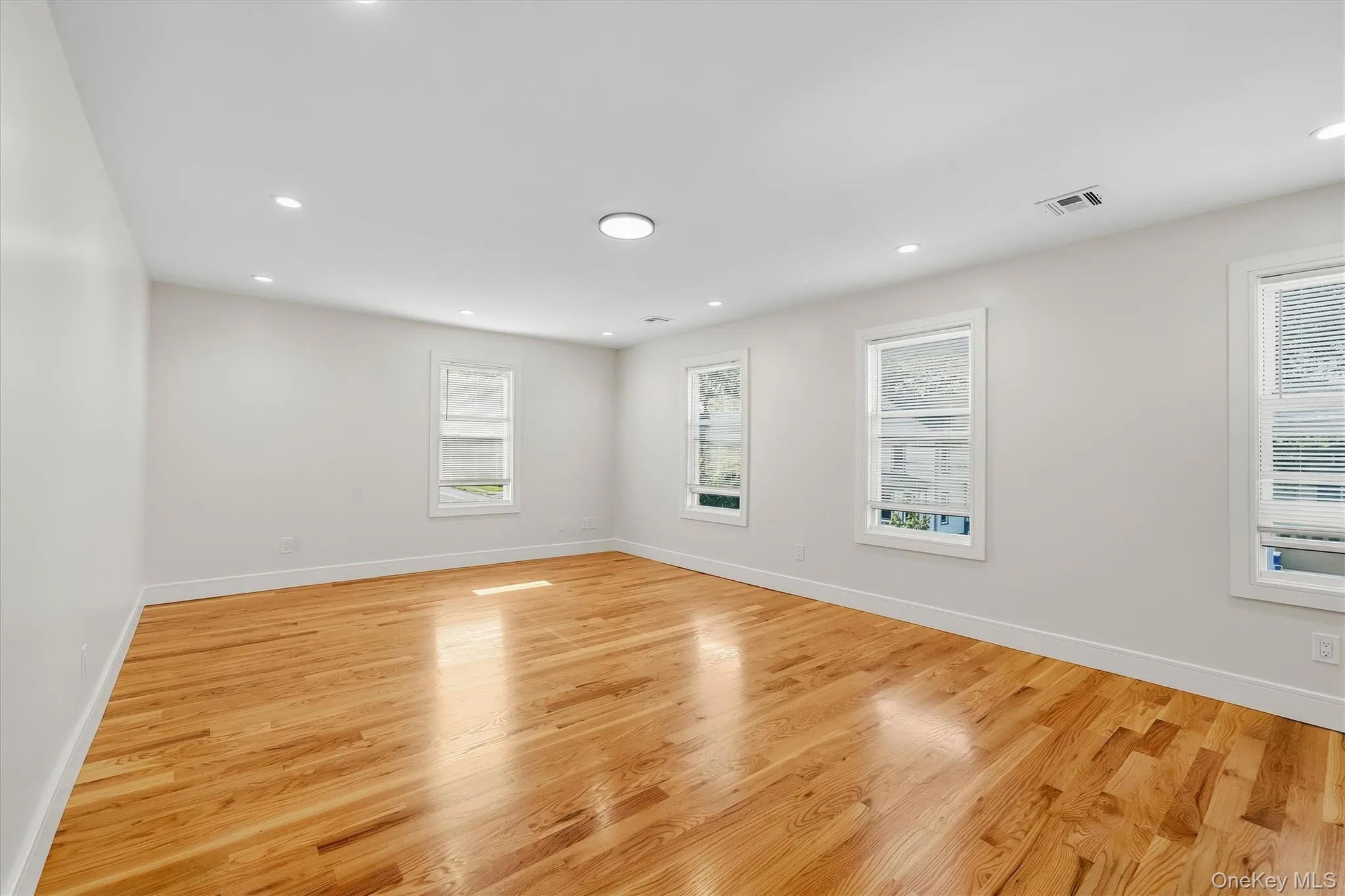 23 Orange Avenue, Goshen, NY, 2 Bedroom Bedrooms, 4 Room Rooms,1 BathroomBathrooms,Residential Lease,For Rent,Orange,0,1059045 23 Orange Avenue, Goshen, NY, 2 Bedroom Bedrooms, 4 Room Rooms,1 BathroomBathrooms,Residential Lease,For Rent,Orange,0,1059045