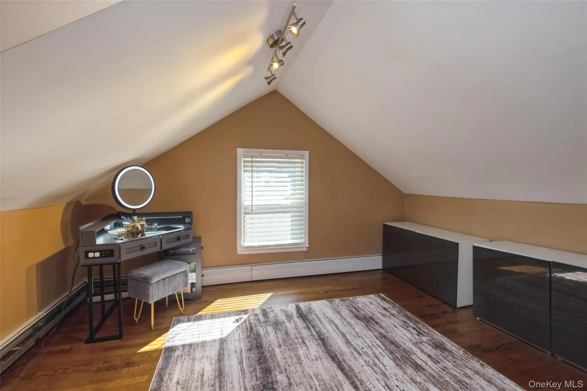 18 Juniper Place, Huntington, NY, 4 Bedrooms Bedrooms, 8 Rooms Rooms,3 BathroomsBathrooms,Residential,For Rent,Juniper,0,1059052 18 Juniper Place, Huntington, NY, 4 Bedrooms Bedrooms, 8 Rooms Rooms,3 BathroomsBathrooms,Residential,For Rent,Juniper,0,1059052