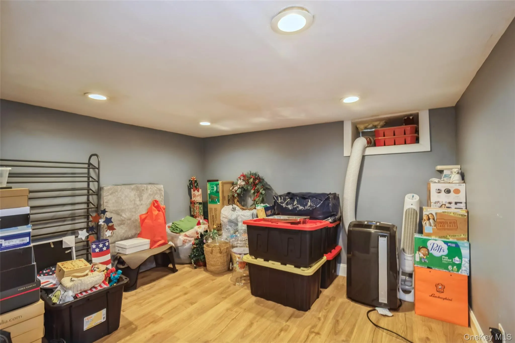 18 Juniper Place, Huntington, NY, 4 Bedrooms Bedrooms, 8 Rooms Rooms,3 BathroomsBathrooms,Residential,For Rent,Juniper,0,1059052 18 Juniper Place, Huntington, NY, 4 Bedrooms Bedrooms, 8 Rooms Rooms,3 BathroomsBathrooms,Residential,For Rent,Juniper,0,1059052