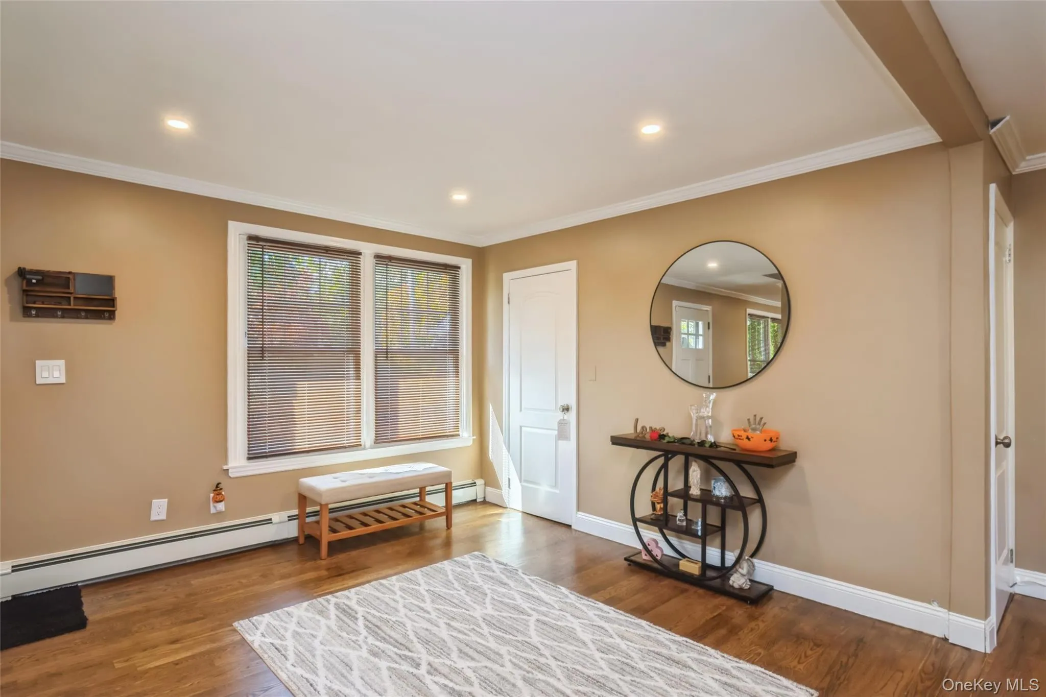 18 Juniper Place, Huntington, NY, 4 Bedrooms Bedrooms, 8 Rooms Rooms,3 BathroomsBathrooms,Residential,For Rent,Juniper,0,1059052 18 Juniper Place, Huntington, NY, 4 Bedrooms Bedrooms, 8 Rooms Rooms,3 BathroomsBathrooms,Residential,For Rent,Juniper,0,1059052