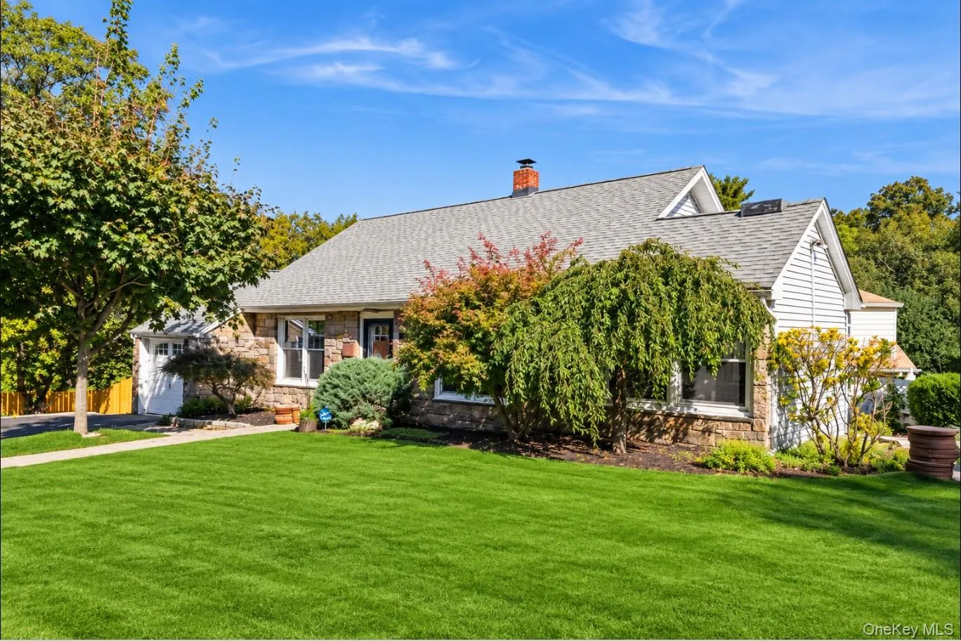 18 Juniper Place, Huntington, NY, 4 Bedrooms Bedrooms, 8 Rooms Rooms,3 BathroomsBathrooms,Residential,For Rent,Juniper,0,1059052 18 Juniper Place, Huntington, NY, 4 Bedrooms Bedrooms, 8 Rooms Rooms,3 BathroomsBathrooms,Residential,For Rent,Juniper,0,1059052