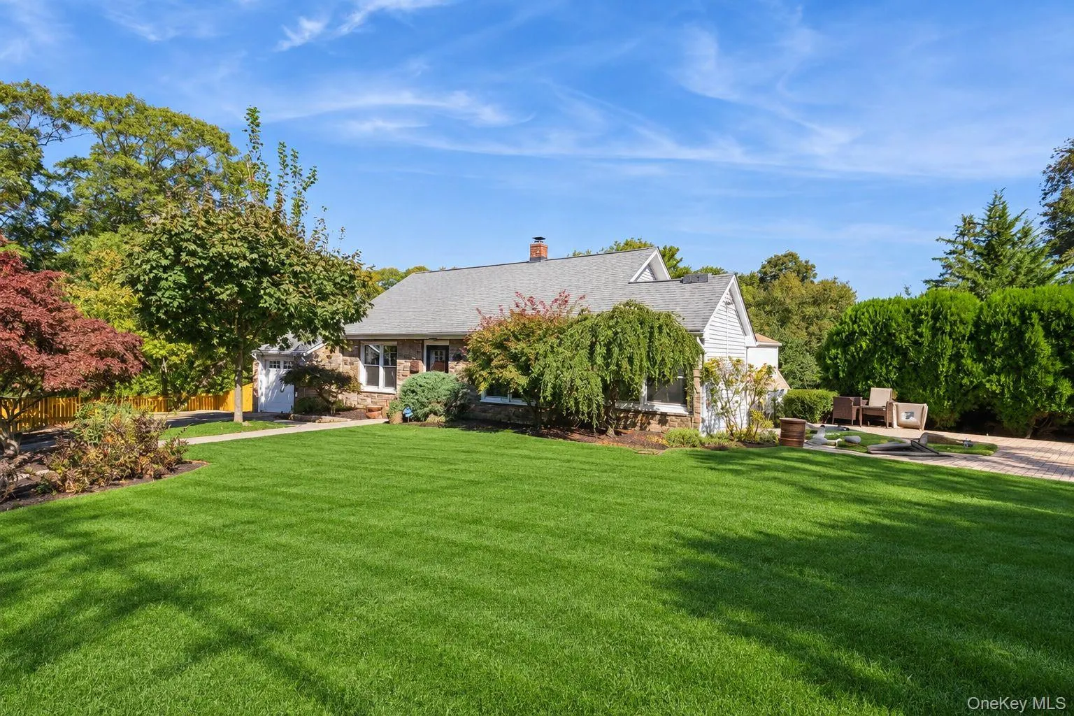 18 Juniper Place, Huntington, NY, 4 Bedrooms Bedrooms, 8 Rooms Rooms,3 BathroomsBathrooms,Residential,For Rent,Juniper,0,1059052 18 Juniper Place, Huntington, NY, 4 Bedrooms Bedrooms, 8 Rooms Rooms,3 BathroomsBathrooms,Residential,For Rent,Juniper,0,1059052