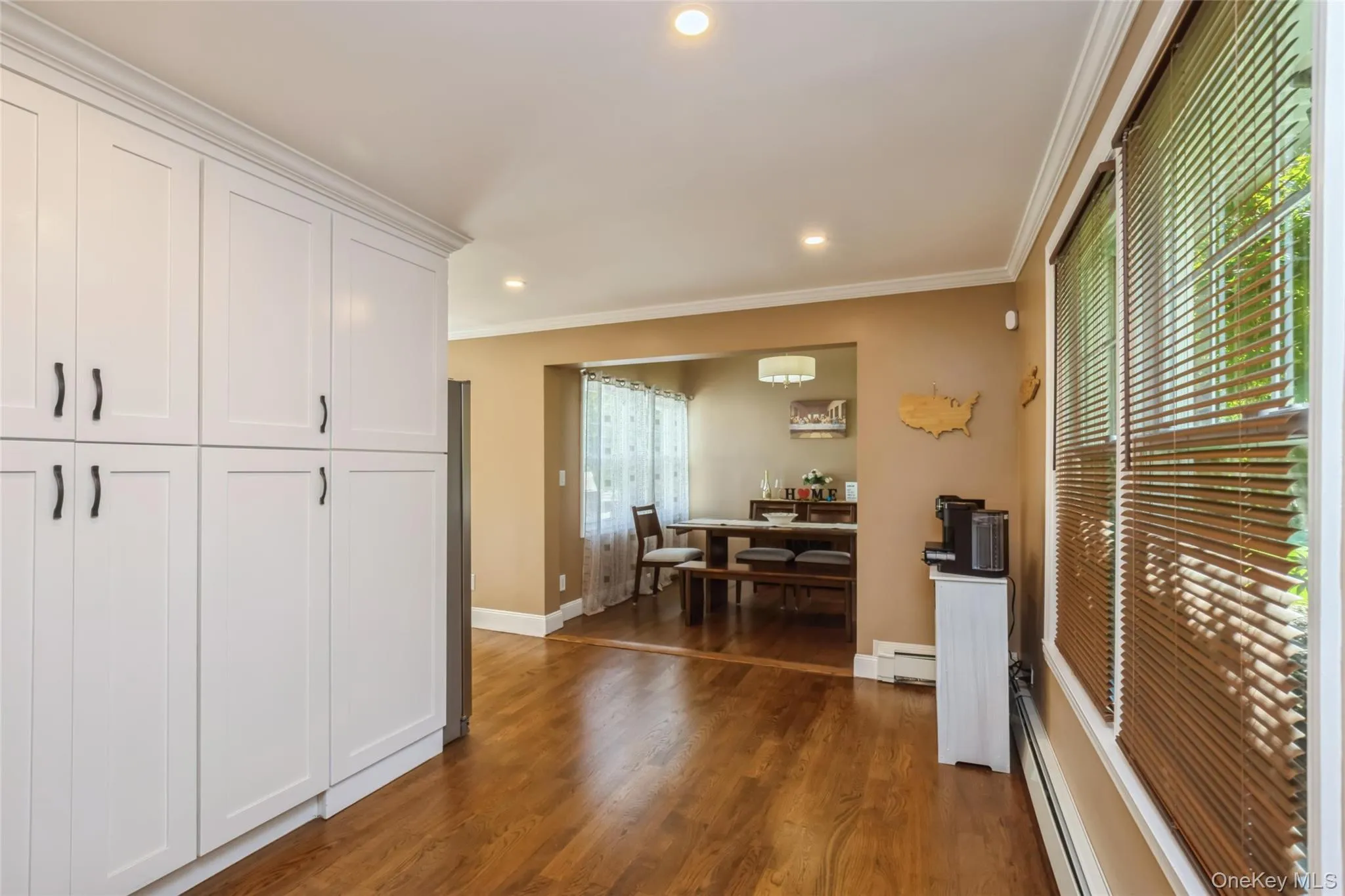 18 Juniper Place, Huntington, NY, 4 Bedrooms Bedrooms, 8 Rooms Rooms,3 BathroomsBathrooms,Residential,For Rent,Juniper,0,1059052 18 Juniper Place, Huntington, NY, 4 Bedrooms Bedrooms, 8 Rooms Rooms,3 BathroomsBathrooms,Residential,For Rent,Juniper,0,1059052