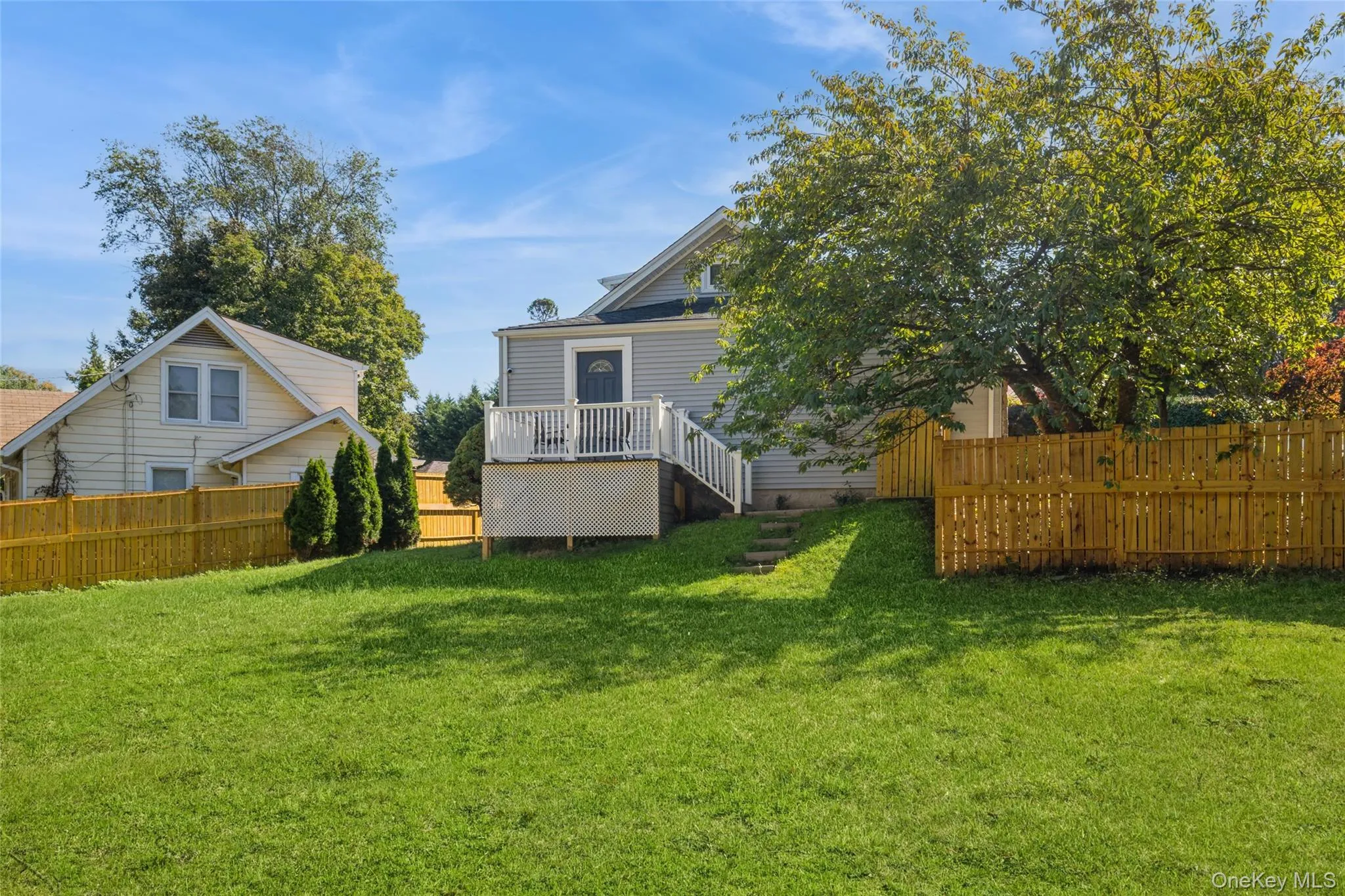 18 Juniper Place, Huntington, NY, 4 Bedrooms Bedrooms, 8 Rooms Rooms,3 BathroomsBathrooms,Residential,For Rent,Juniper,0,1059052 18 Juniper Place, Huntington, NY, 4 Bedrooms Bedrooms, 8 Rooms Rooms,3 BathroomsBathrooms,Residential,For Rent,Juniper,0,1059052
