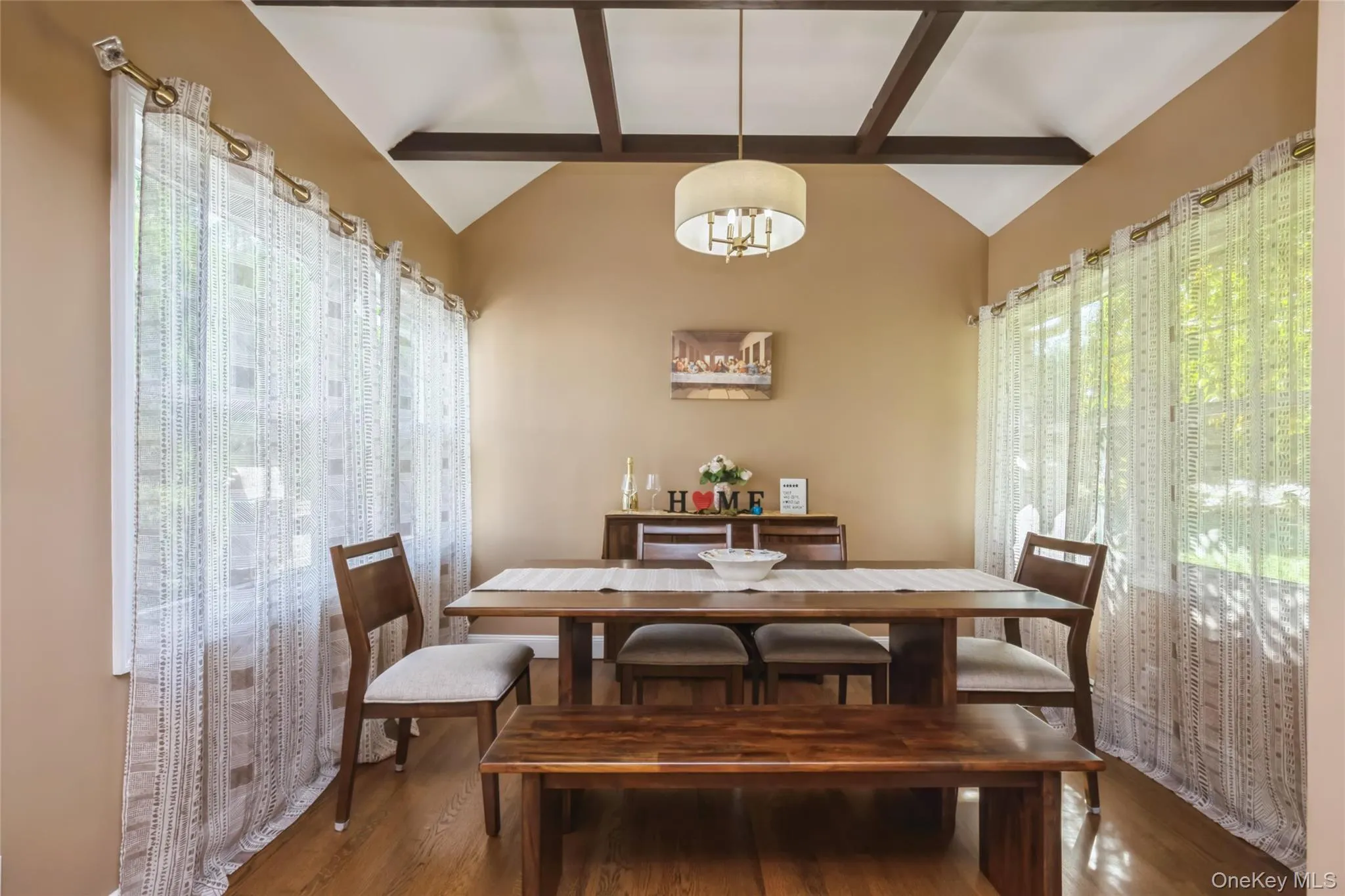 18 Juniper Place, Huntington, NY, 4 Bedrooms Bedrooms, 8 Rooms Rooms,3 BathroomsBathrooms,Residential,For Rent,Juniper,0,1059052 18 Juniper Place, Huntington, NY, 4 Bedrooms Bedrooms, 8 Rooms Rooms,3 BathroomsBathrooms,Residential,For Rent,Juniper,0,1059052
