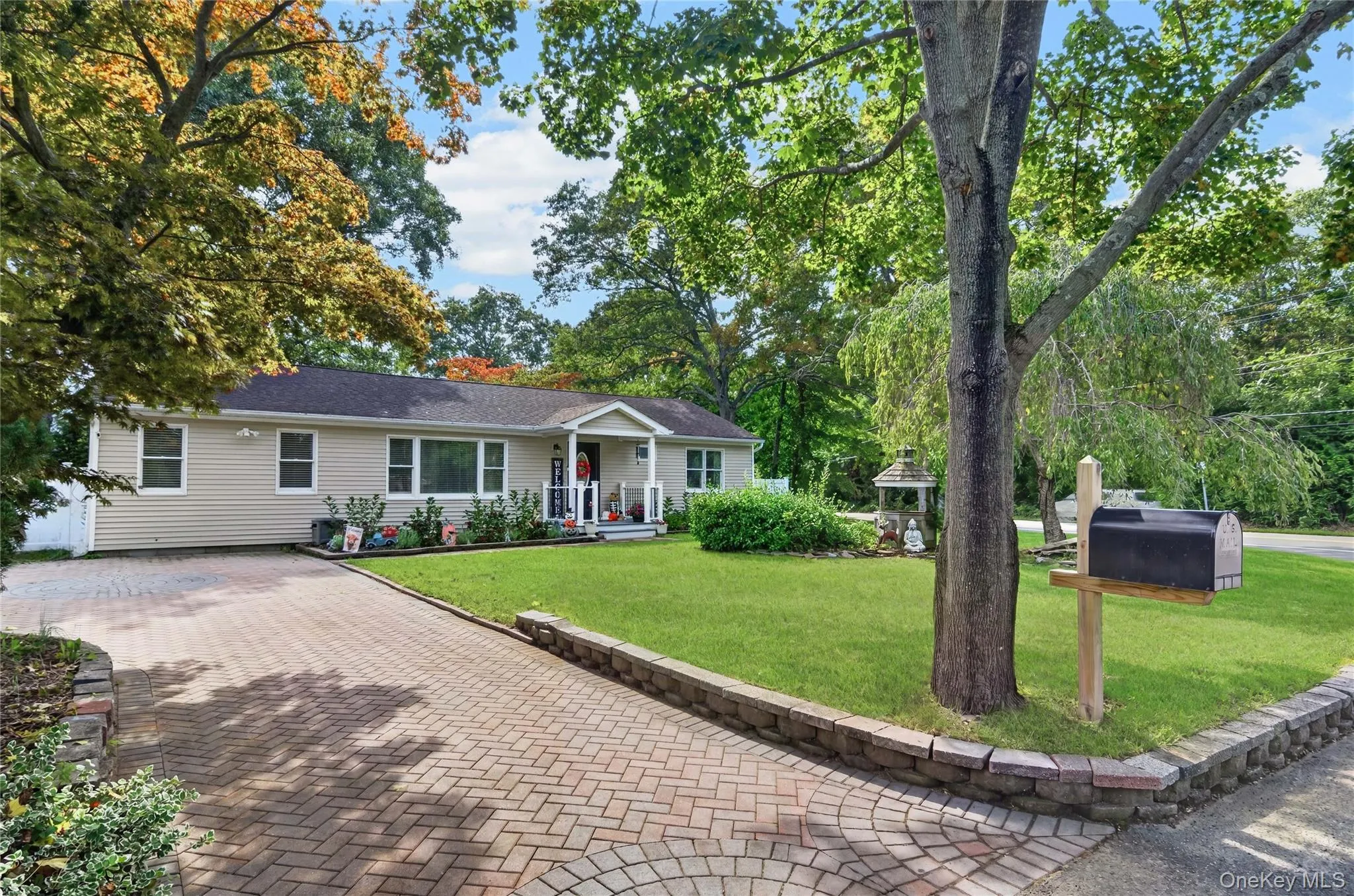 29 Wabil Road, Brookhaven, NY, 3 Bedrooms Bedrooms, 8 Rooms Rooms,2 BathroomsBathrooms,Residential,For Rent,Wabil,0,1059059 29 Wabil Road, Brookhaven, NY, 3 Bedrooms Bedrooms, 8 Rooms Rooms,2 BathroomsBathrooms,Residential,For Rent,Wabil,0,1059059