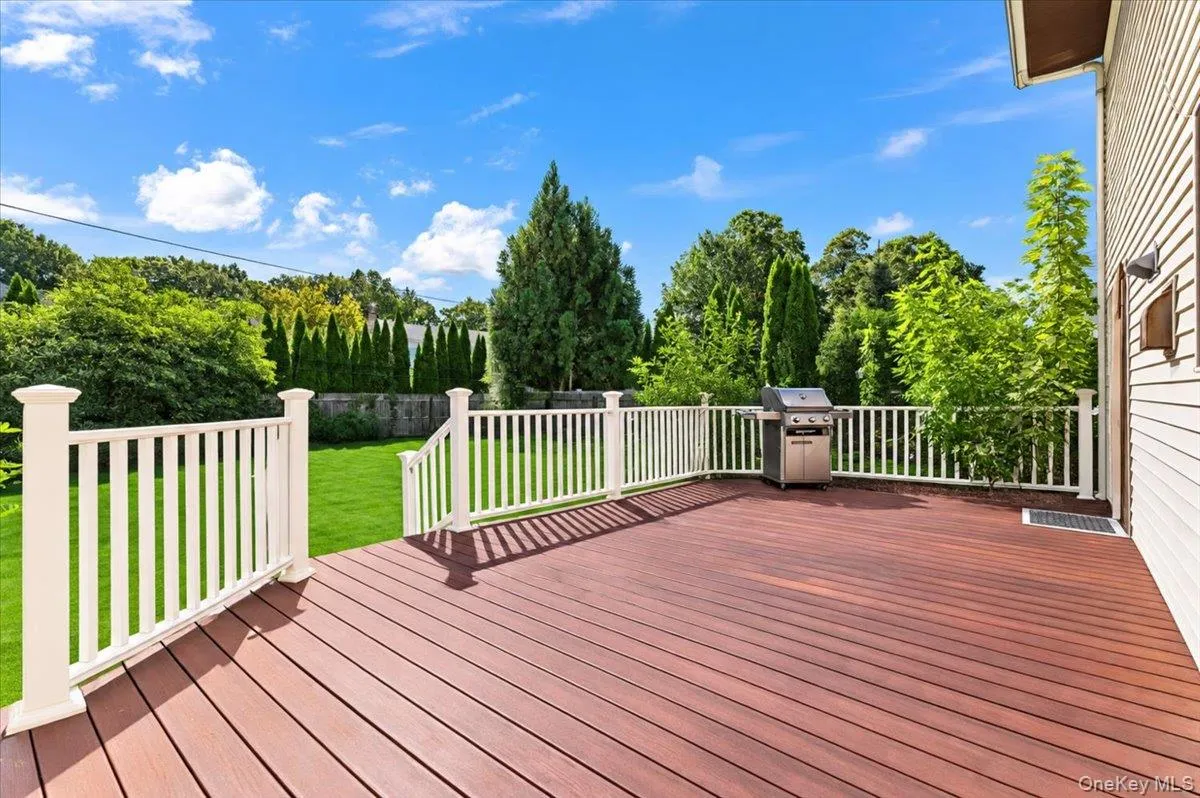 65 Genesee Drive, Huntington, NY, 3 Bedrooms Bedrooms, 8 Rooms Rooms,1 BathroomBathrooms,Residential,For Rent,Genesee,0,1059067 65 Genesee Drive, Huntington, NY, 3 Bedrooms Bedrooms, 8 Rooms Rooms,1 BathroomBathrooms,Residential,For Rent,Genesee,0,1059067