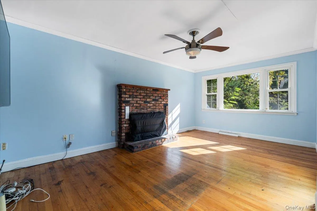 65 Genesee Drive, Huntington, NY, 3 Bedrooms Bedrooms, 8 Rooms Rooms,1 BathroomBathrooms,Residential,For Rent,Genesee,0,1059067 65 Genesee Drive, Huntington, NY, 3 Bedrooms Bedrooms, 8 Rooms Rooms,1 BathroomBathrooms,Residential,For Rent,Genesee,0,1059067
