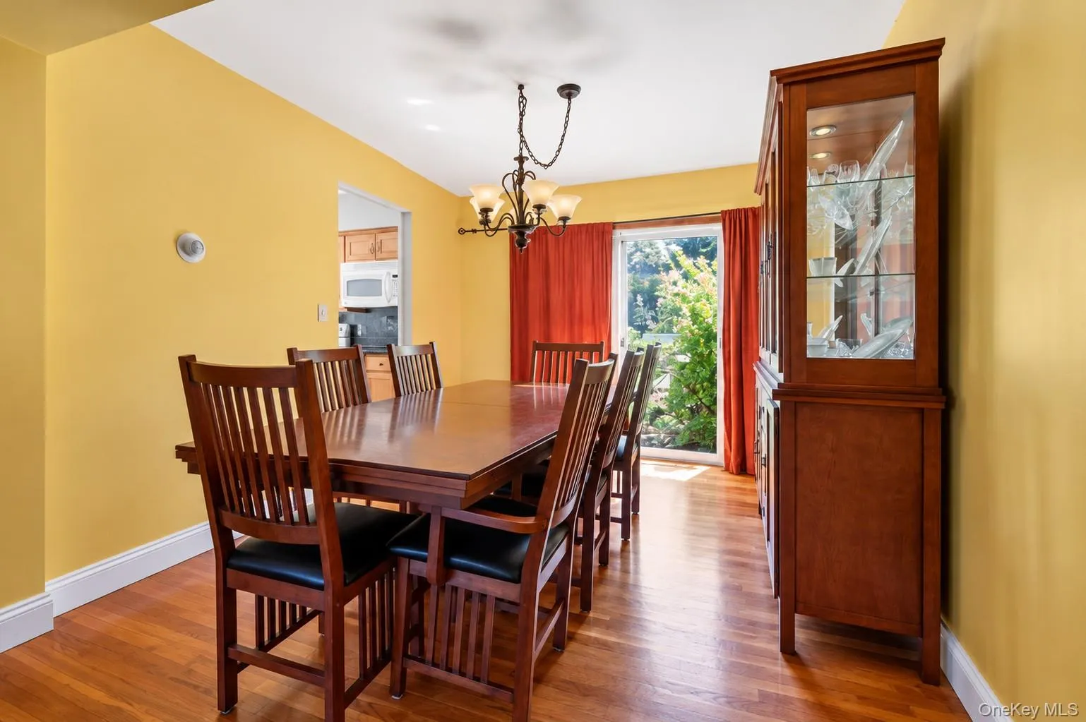 65 Genesee Drive, Huntington, NY, 3 Bedrooms Bedrooms, 8 Rooms Rooms,1 BathroomBathrooms,Residential,For Rent,Genesee,0,1059067 65 Genesee Drive, Huntington, NY, 3 Bedrooms Bedrooms, 8 Rooms Rooms,1 BathroomBathrooms,Residential,For Rent,Genesee,0,1059067