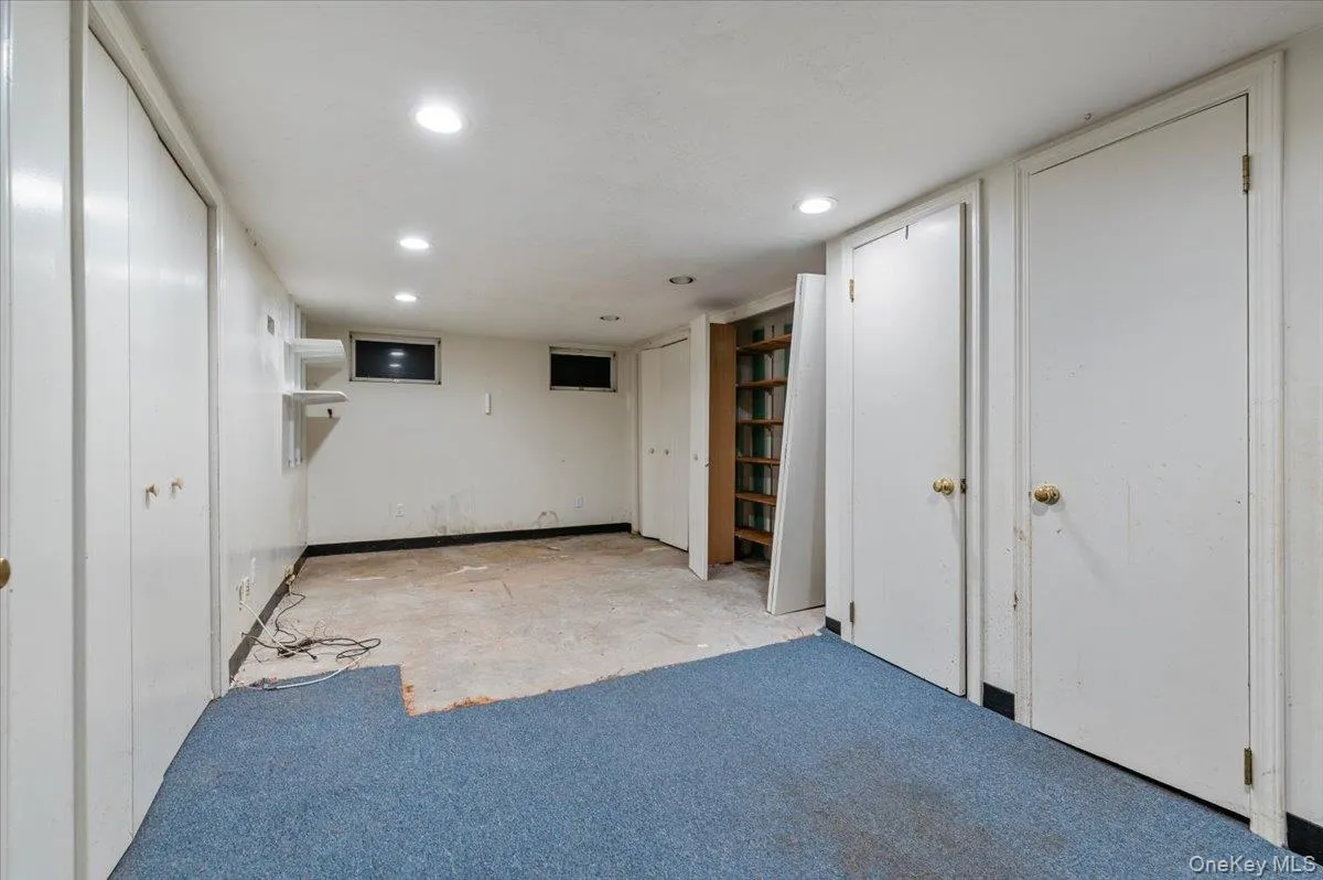 65 Genesee Drive, Huntington, NY, 3 Bedrooms Bedrooms, 8 Rooms Rooms,1 BathroomBathrooms,Residential,For Rent,Genesee,0,1059067 65 Genesee Drive, Huntington, NY, 3 Bedrooms Bedrooms, 8 Rooms Rooms,1 BathroomBathrooms,Residential,For Rent,Genesee,0,1059067