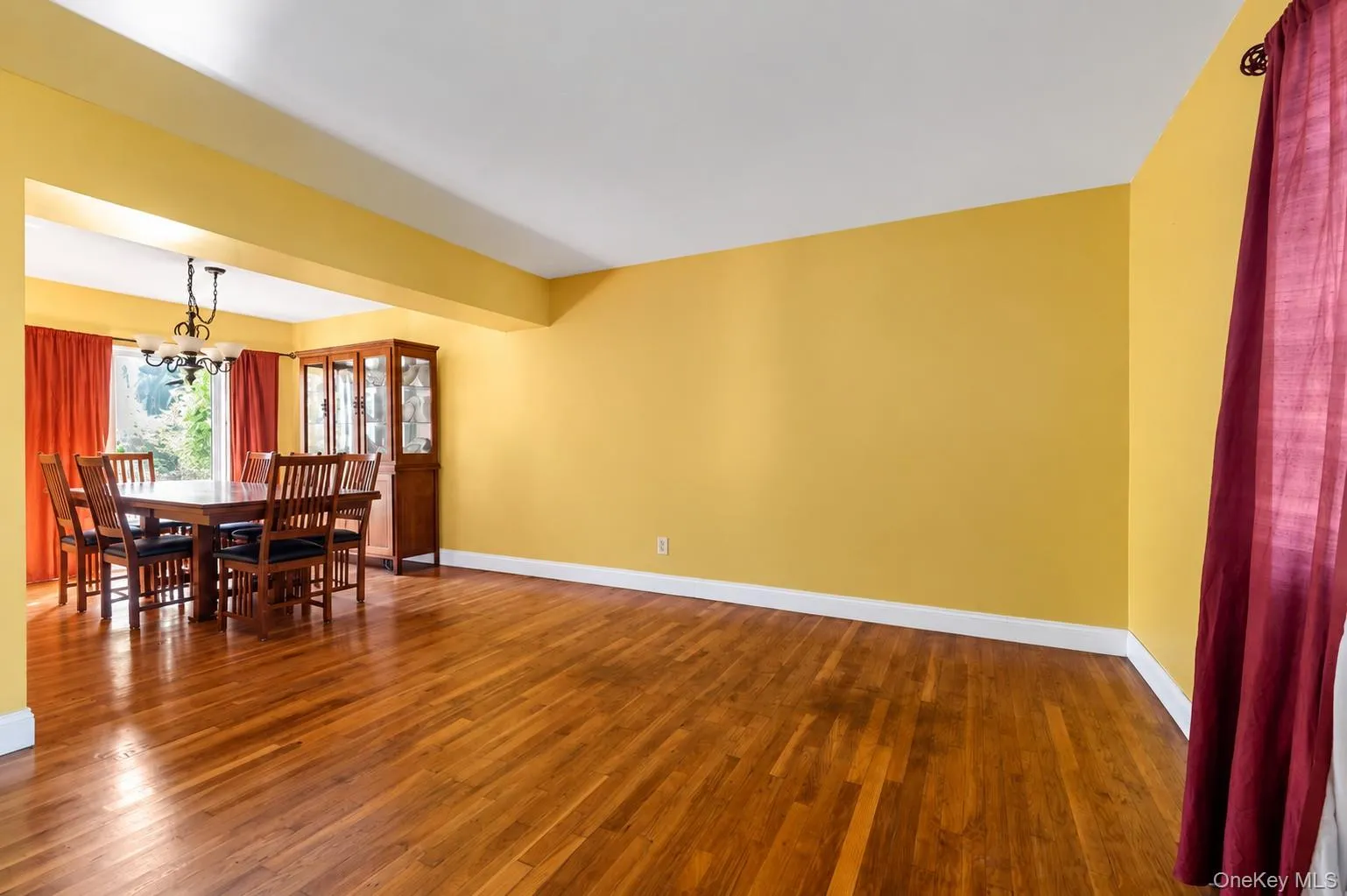 65 Genesee Drive, Huntington, NY, 3 Bedrooms Bedrooms, 8 Rooms Rooms,1 BathroomBathrooms,Residential,For Rent,Genesee,0,1059067 65 Genesee Drive, Huntington, NY, 3 Bedrooms Bedrooms, 8 Rooms Rooms,1 BathroomBathrooms,Residential,For Rent,Genesee,0,1059067