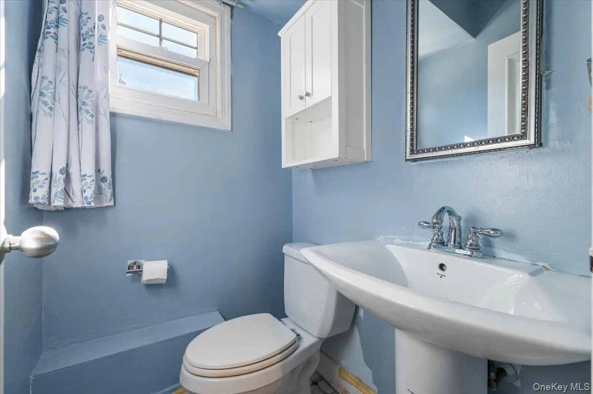 65 Genesee Drive, Huntington, NY, 3 Bedrooms Bedrooms, 8 Rooms Rooms,1 BathroomBathrooms,Residential,For Rent,Genesee,0,1059067 65 Genesee Drive, Huntington, NY, 3 Bedrooms Bedrooms, 8 Rooms Rooms,1 BathroomBathrooms,Residential,For Rent,Genesee,0,1059067