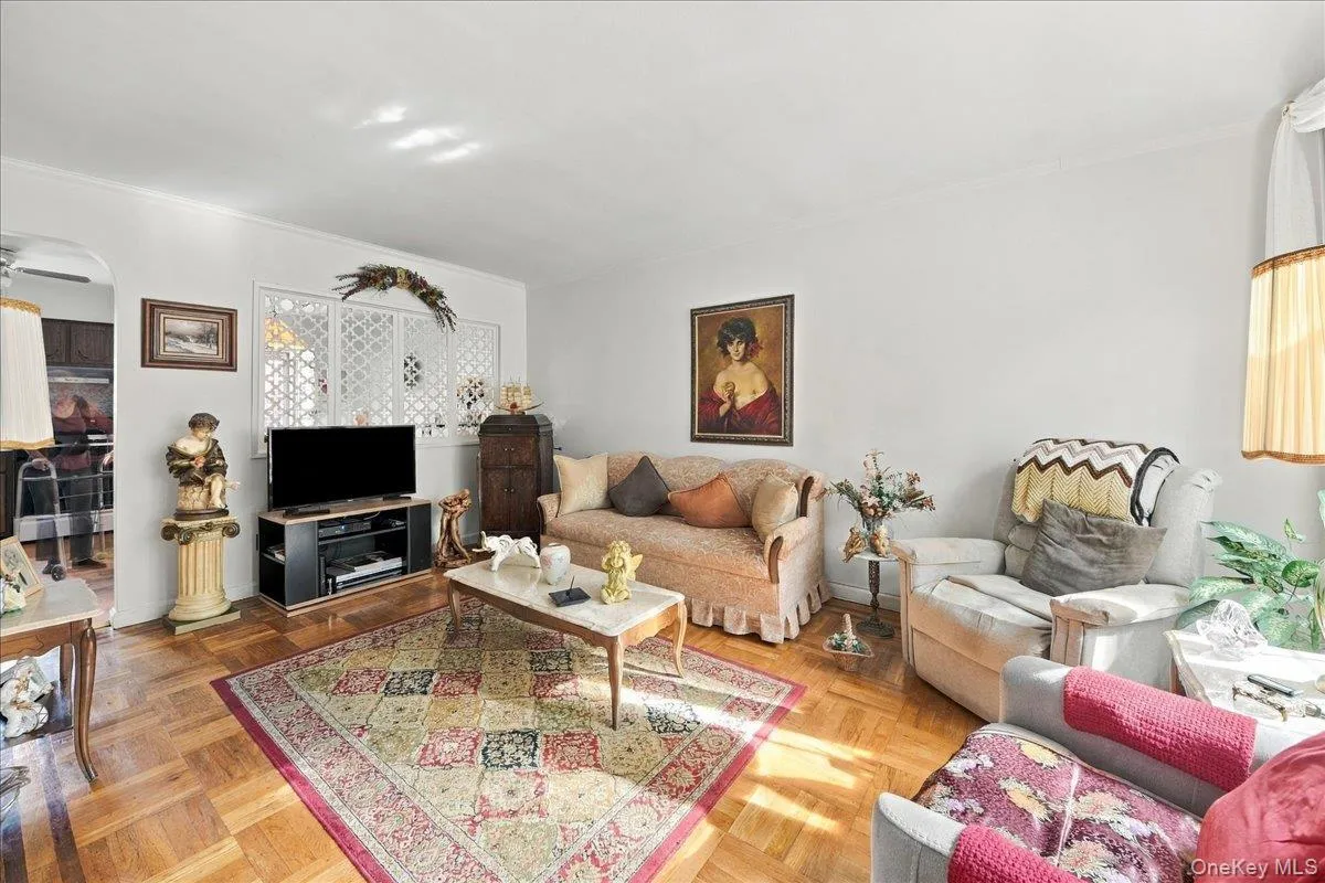 1912 Hone Avenue, New York, NY, 2 Bedrooms Bedrooms, 5 Rooms Rooms,1 BathroomBathrooms,Residential,For Rent,Hone,0,1059068 1912 Hone Avenue, New York, NY, 2 Bedrooms Bedrooms, 5 Rooms Rooms,1 BathroomBathrooms,Residential,For Rent,Hone,0,1059068