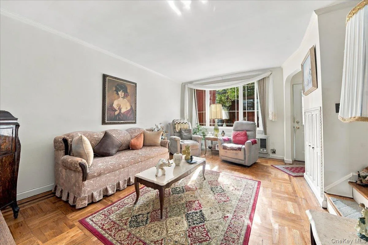 1912 Hone Avenue, New York, NY, 2 Bedrooms Bedrooms, 5 Rooms Rooms,1 BathroomBathrooms,Residential,For Rent,Hone,0,1059068 1912 Hone Avenue, New York, NY, 2 Bedrooms Bedrooms, 5 Rooms Rooms,1 BathroomBathrooms,Residential,For Rent,Hone,0,1059068