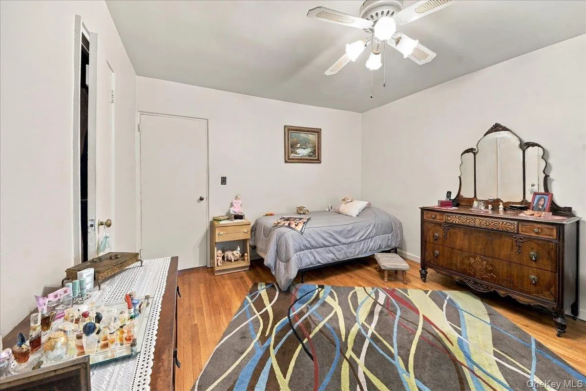 1912 Hone Avenue, New York, NY, 2 Bedrooms Bedrooms, 5 Rooms Rooms,1 BathroomBathrooms,Residential,For Rent,Hone,0,1059068 1912 Hone Avenue, New York, NY, 2 Bedrooms Bedrooms, 5 Rooms Rooms,1 BathroomBathrooms,Residential,For Rent,Hone,0,1059068