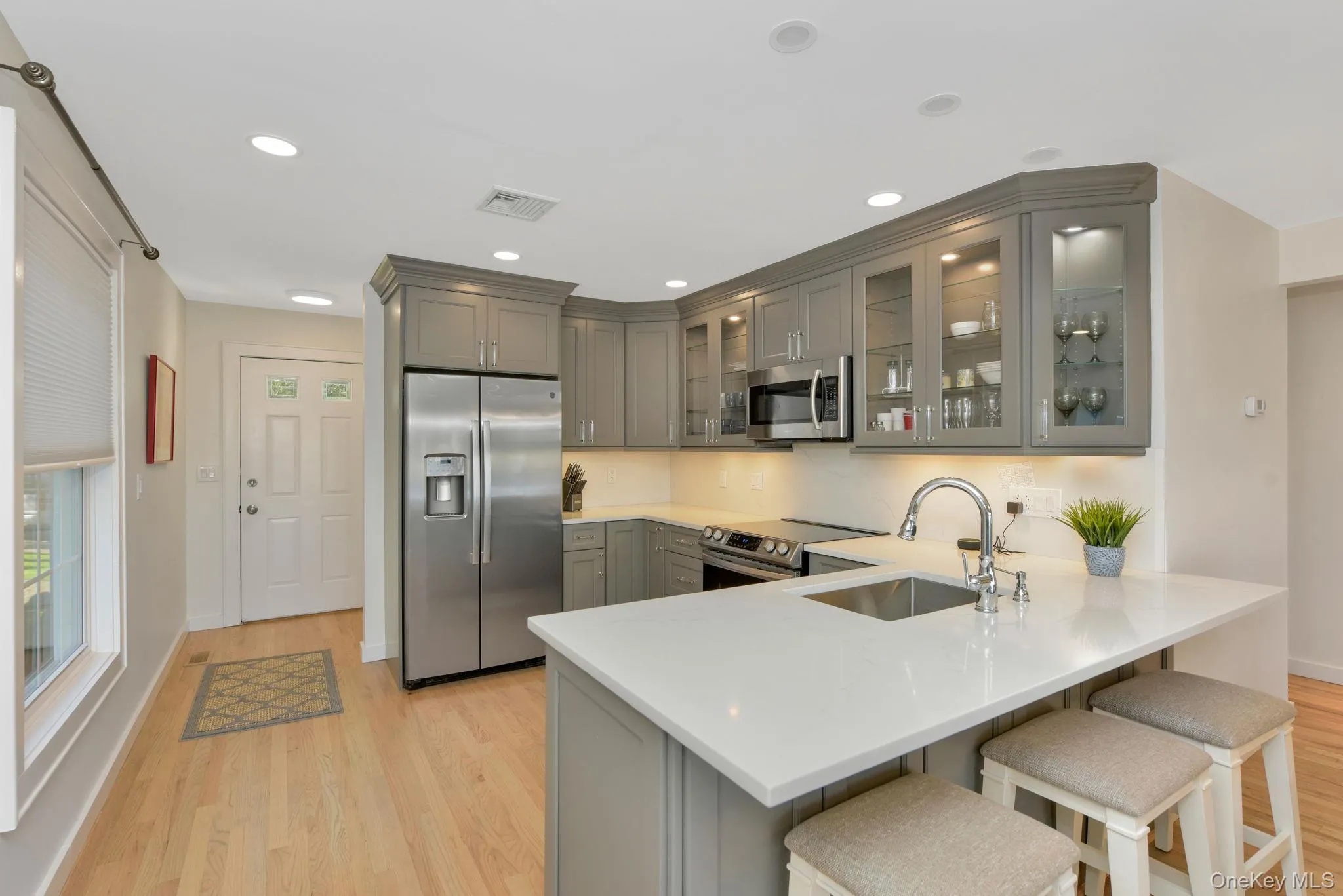 42 Stirling Cove, Southold, NY, 2 Bedroom Bedrooms, 5 Room Rooms,2 BathroomBathrooms,Residential Lease,For Rent,Stirling,0,1059072 42 Stirling Cove, Southold, NY, 2 Bedroom Bedrooms, 5 Room Rooms,2 BathroomBathrooms,Residential Lease,For Rent,Stirling,0,1059072