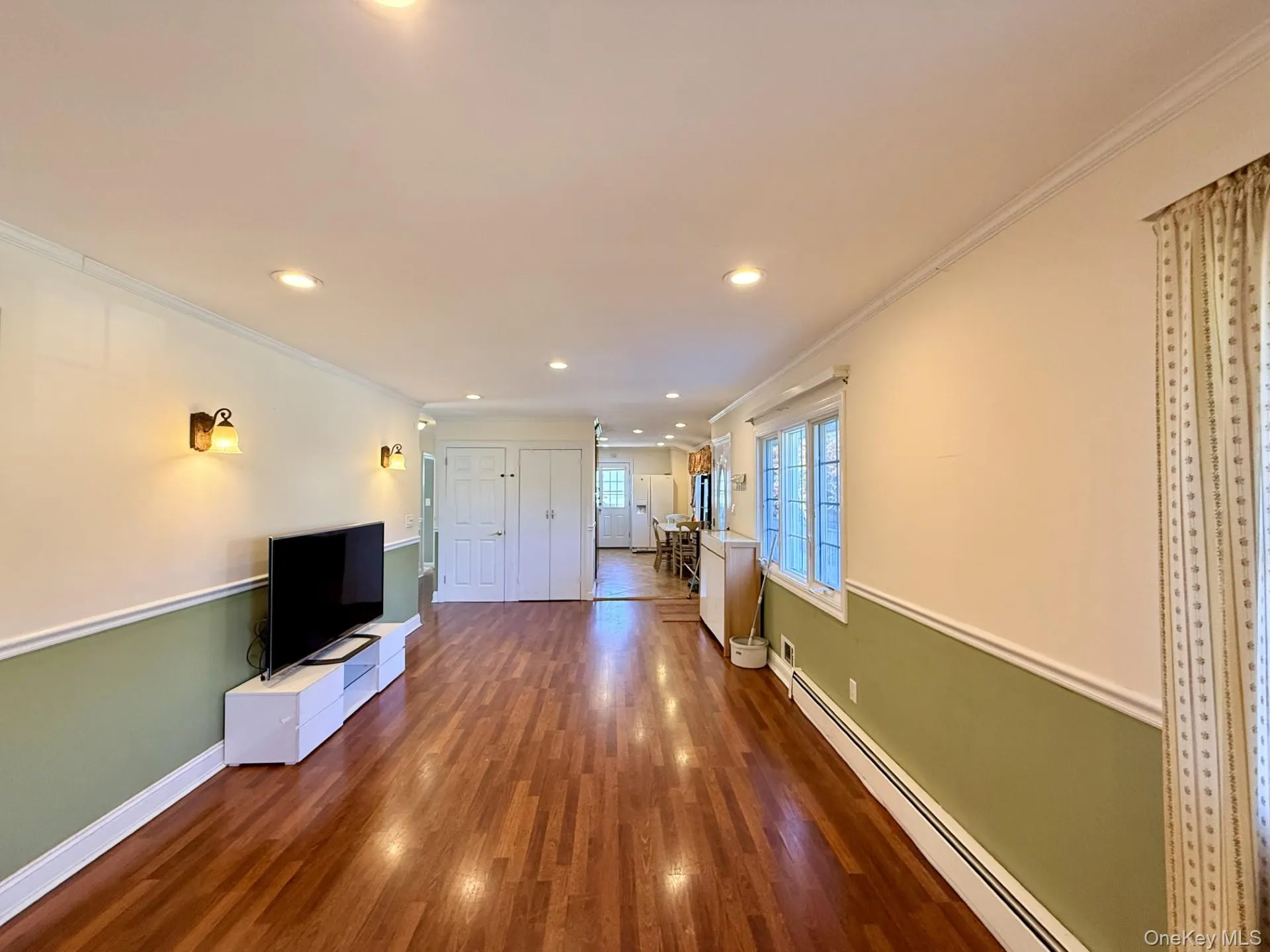 4 Longbow Lane, Brookhaven, NY, 5 Bedrooms Bedrooms, 9 Rooms Rooms,3 BathroomsBathrooms,Residential,For Rent,Longbow,0,1059073 4 Longbow Lane, Brookhaven, NY, 5 Bedrooms Bedrooms, 9 Rooms Rooms,3 BathroomsBathrooms,Residential,For Rent,Longbow,0,1059073