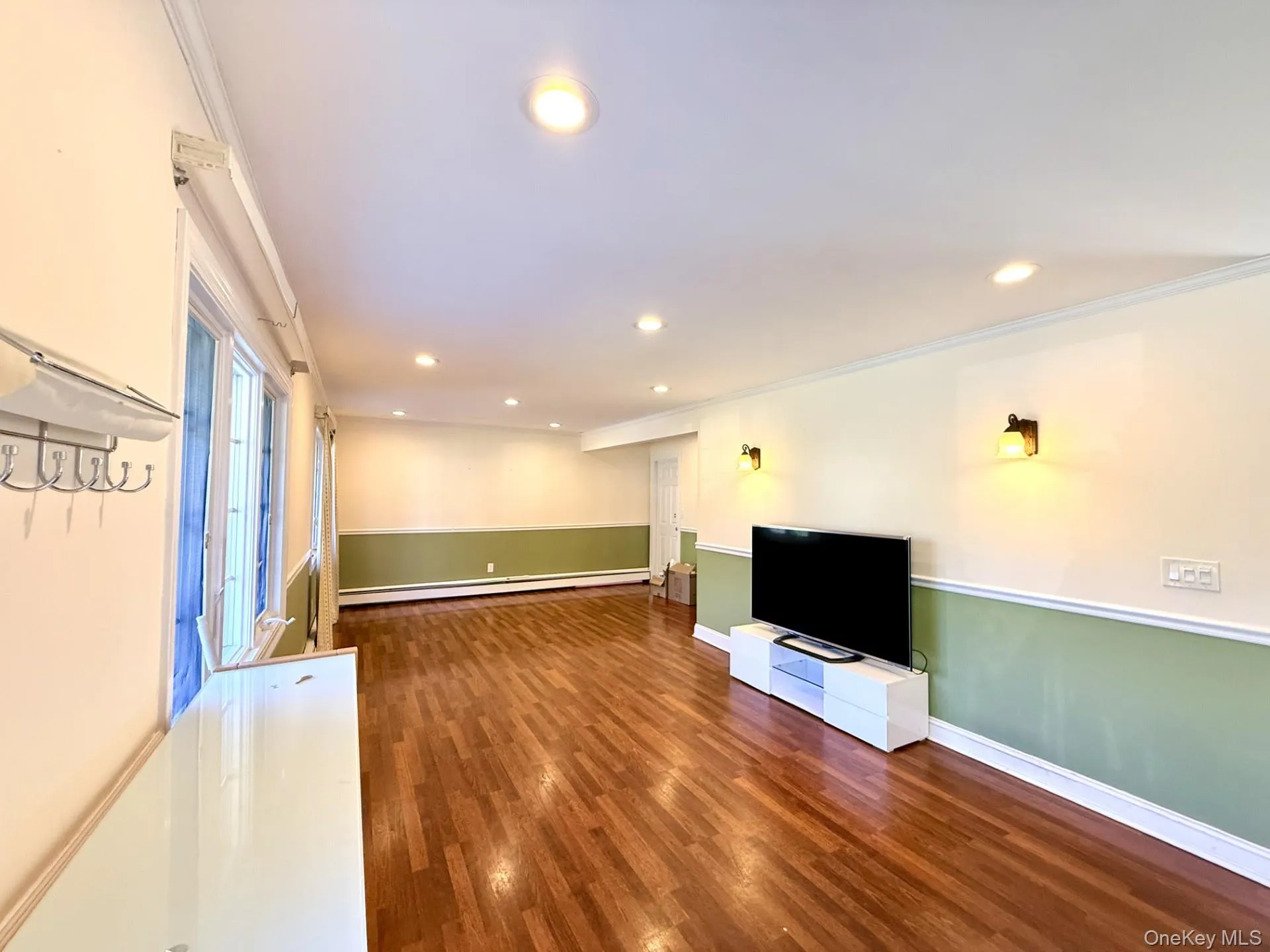 4 Longbow Lane, Brookhaven, NY, 5 Bedrooms Bedrooms, 9 Rooms Rooms,3 BathroomsBathrooms,Residential,For Rent,Longbow,0,1059073 4 Longbow Lane, Brookhaven, NY, 5 Bedrooms Bedrooms, 9 Rooms Rooms,3 BathroomsBathrooms,Residential,For Rent,Longbow,0,1059073