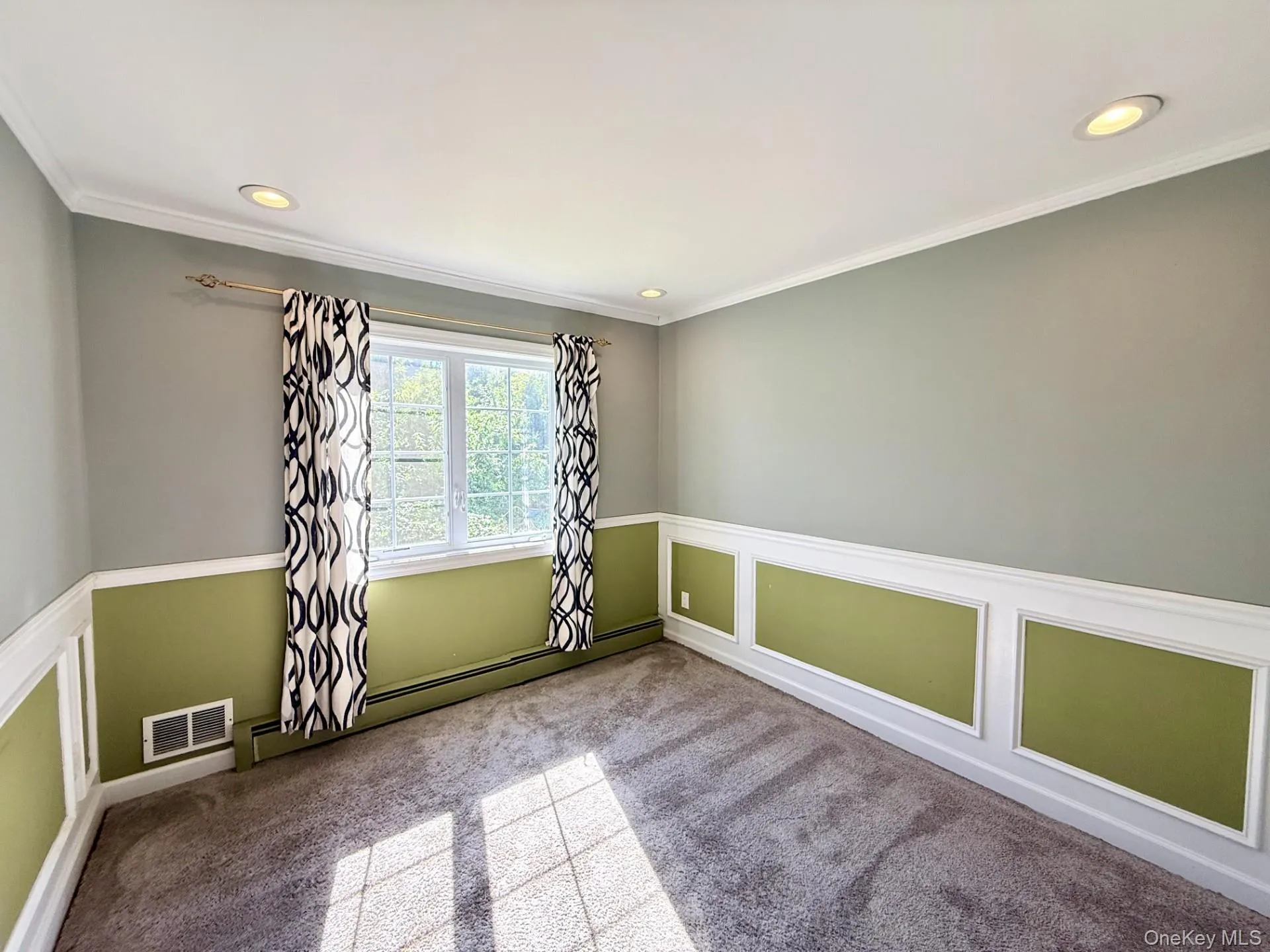 4 Longbow Lane, Brookhaven, NY, 5 Bedrooms Bedrooms, 9 Rooms Rooms,3 BathroomsBathrooms,Residential,For Rent,Longbow,0,1059073 4 Longbow Lane, Brookhaven, NY, 5 Bedrooms Bedrooms, 9 Rooms Rooms,3 BathroomsBathrooms,Residential,For Rent,Longbow,0,1059073
