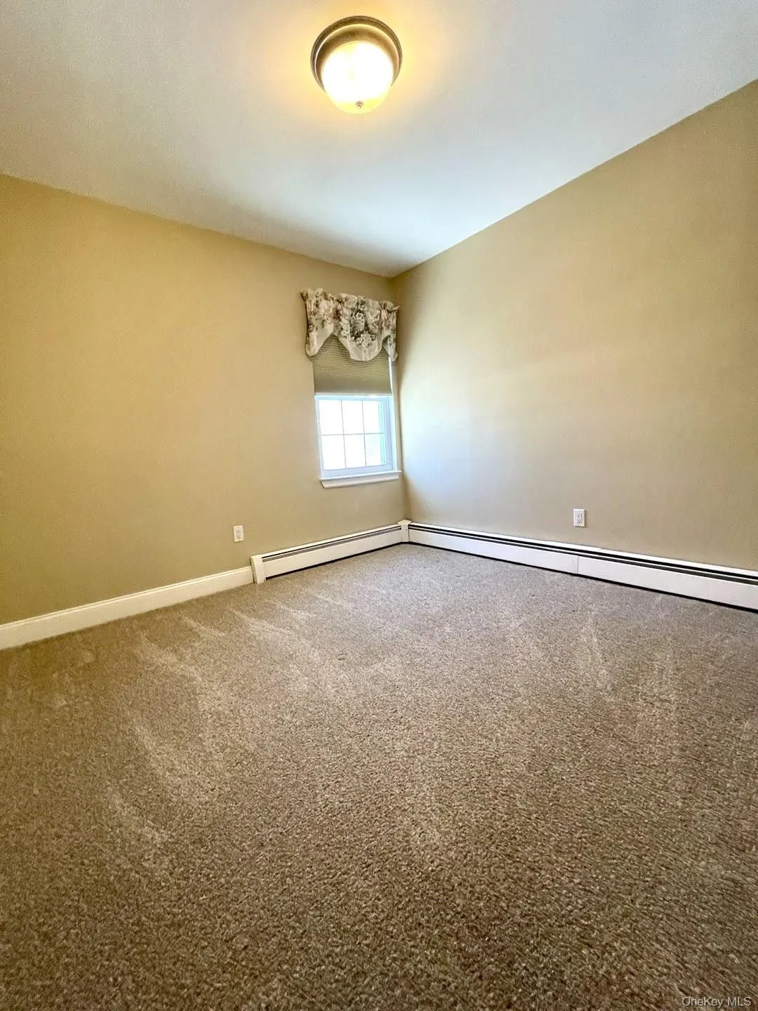4 Longbow Lane, Brookhaven, NY, 5 Bedrooms Bedrooms, 9 Rooms Rooms,3 BathroomsBathrooms,Residential,For Rent,Longbow,0,1059073 4 Longbow Lane, Brookhaven, NY, 5 Bedrooms Bedrooms, 9 Rooms Rooms,3 BathroomsBathrooms,Residential,For Rent,Longbow,0,1059073