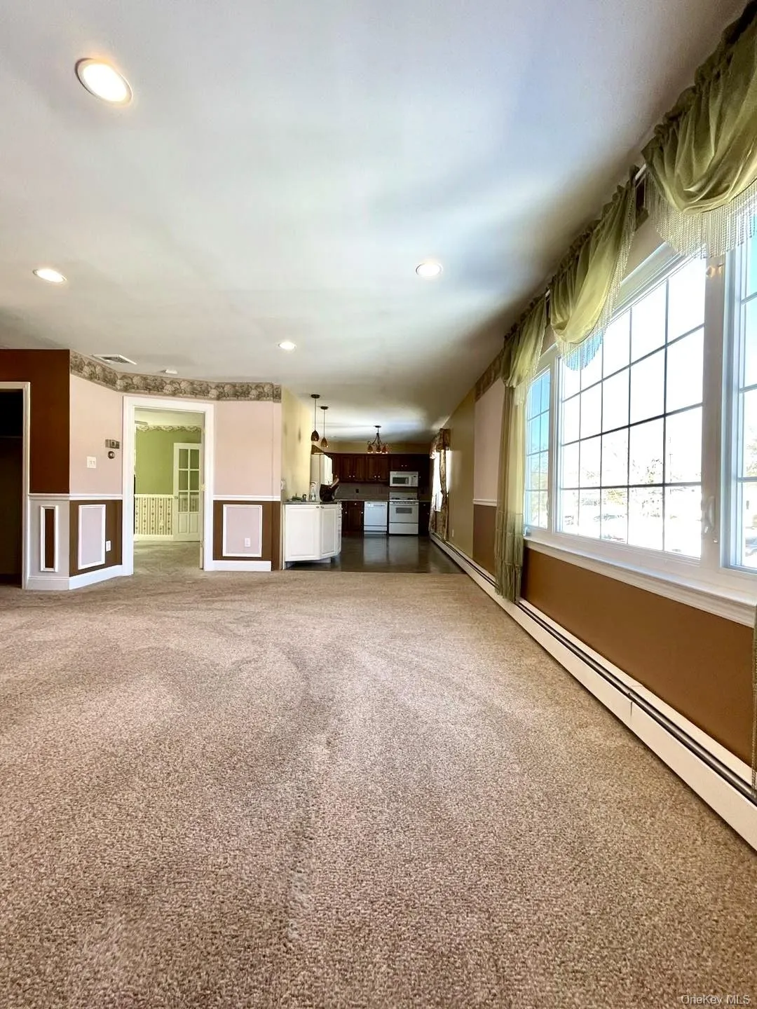 4 Longbow Lane, Brookhaven, NY, 5 Bedrooms Bedrooms, 9 Rooms Rooms,3 BathroomsBathrooms,Residential,For Rent,Longbow,0,1059073 4 Longbow Lane, Brookhaven, NY, 5 Bedrooms Bedrooms, 9 Rooms Rooms,3 BathroomsBathrooms,Residential,For Rent,Longbow,0,1059073