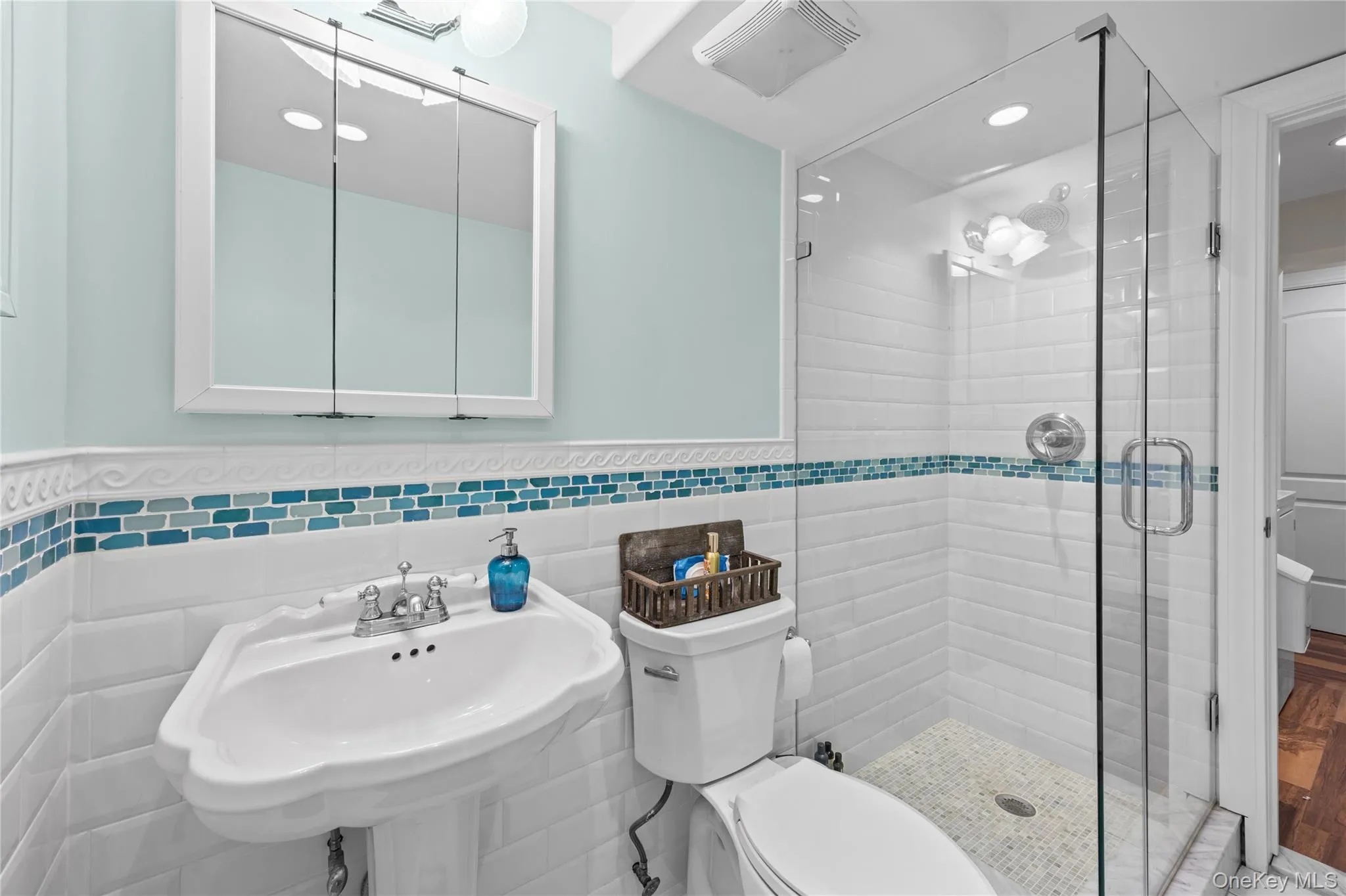 2928 Charlotte Drive, Hempstead, NY, 4 Bedrooms Bedrooms, 10 Rooms Rooms,3 BathroomsBathrooms,Residential,For Rent,Charlotte,0,1059076 2928 Charlotte Drive, Hempstead, NY, 4 Bedrooms Bedrooms, 10 Rooms Rooms,3 BathroomsBathrooms,Residential,For Rent,Charlotte,0,1059076