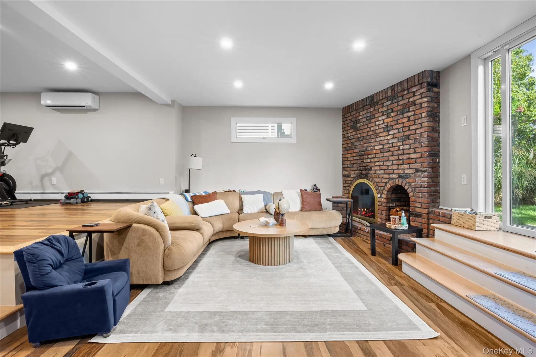 2928 Charlotte Drive, Hempstead, NY, 4 Bedrooms Bedrooms, 10 Rooms Rooms,3 BathroomsBathrooms,Residential,For Rent,Charlotte,0,1059076 2928 Charlotte Drive, Hempstead, NY, 4 Bedrooms Bedrooms, 10 Rooms Rooms,3 BathroomsBathrooms,Residential,For Rent,Charlotte,0,1059076
