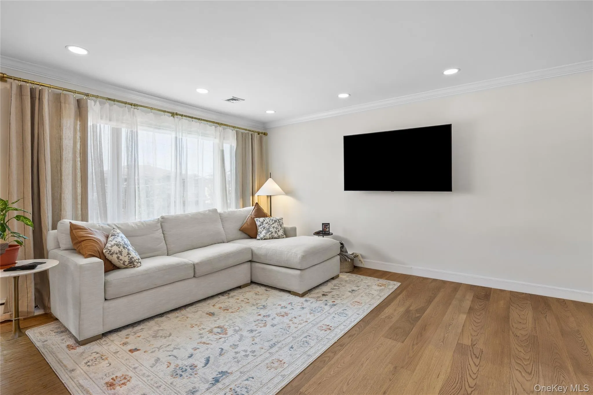 2928 Charlotte Drive, Hempstead, NY, 4 Bedrooms Bedrooms, 10 Rooms Rooms,3 BathroomsBathrooms,Residential,For Rent,Charlotte,0,1059076 2928 Charlotte Drive, Hempstead, NY, 4 Bedrooms Bedrooms, 10 Rooms Rooms,3 BathroomsBathrooms,Residential,For Rent,Charlotte,0,1059076