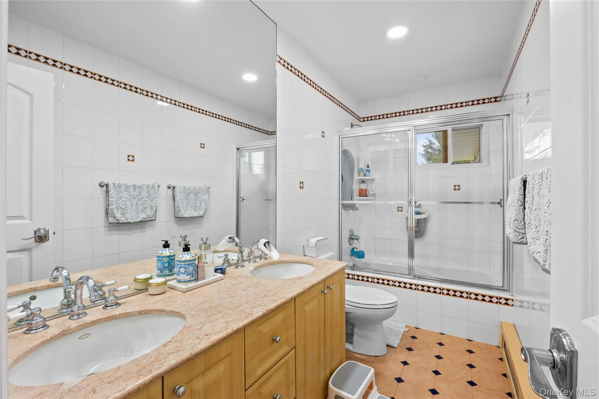 2928 Charlotte Drive, Hempstead, NY, 4 Bedrooms Bedrooms, 10 Rooms Rooms,3 BathroomsBathrooms,Residential,For Rent,Charlotte,0,1059076 2928 Charlotte Drive, Hempstead, NY, 4 Bedrooms Bedrooms, 10 Rooms Rooms,3 BathroomsBathrooms,Residential,For Rent,Charlotte,0,1059076