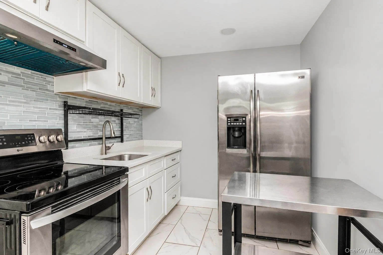 130 La Salle Drive, Yonkers, NY, 3 Bedrooms Bedrooms, 8 Rooms Rooms,2 BathroomsBathrooms,Residential,For Rent,La Salle,0,1059078 130 La Salle Drive, Yonkers, NY, 3 Bedrooms Bedrooms, 8 Rooms Rooms,2 BathroomsBathrooms,Residential,For Rent,La Salle,0,1059078