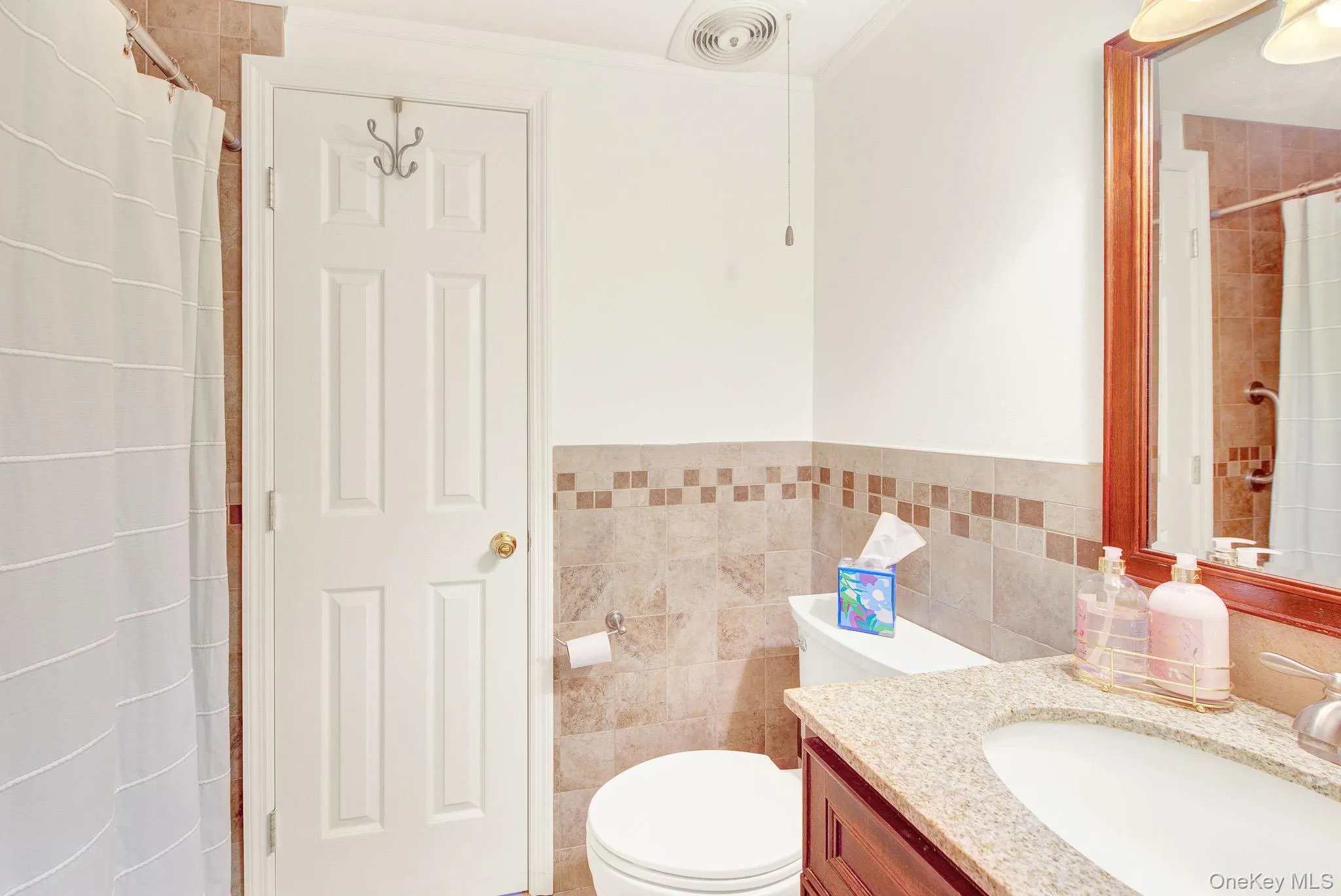 14 Campus Lane, Brookhaven, NY, 5 Bedrooms Bedrooms, 8 Rooms Rooms,2 BathroomsBathrooms,Residential,For Rent,Campus,0,1059081 14 Campus Lane, Brookhaven, NY, 5 Bedrooms Bedrooms, 8 Rooms Rooms,2 BathroomsBathrooms,Residential,For Rent,Campus,0,1059081