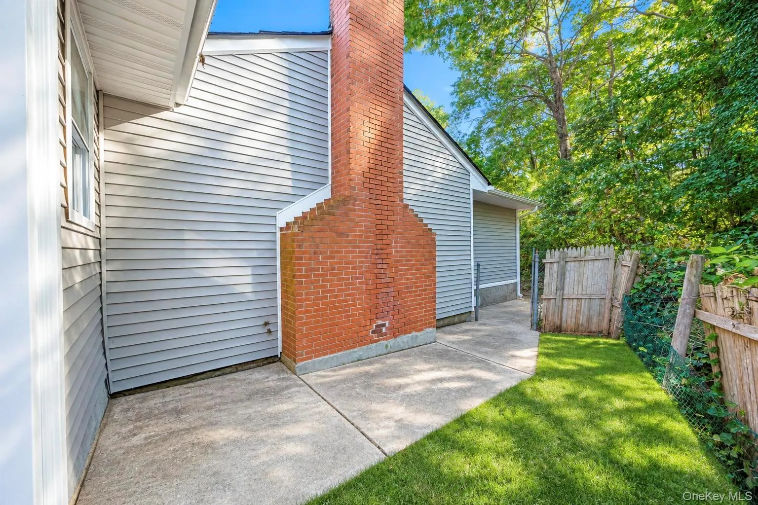 52 March Court, Brookhaven, NY, 4 Bedrooms Bedrooms, 9 Rooms Rooms,2 BathroomsBathrooms,Residential,For Rent,March,0,1059083 52 March Court, Brookhaven, NY, 4 Bedrooms Bedrooms, 9 Rooms Rooms,2 BathroomsBathrooms,Residential,For Rent,March,0,1059083