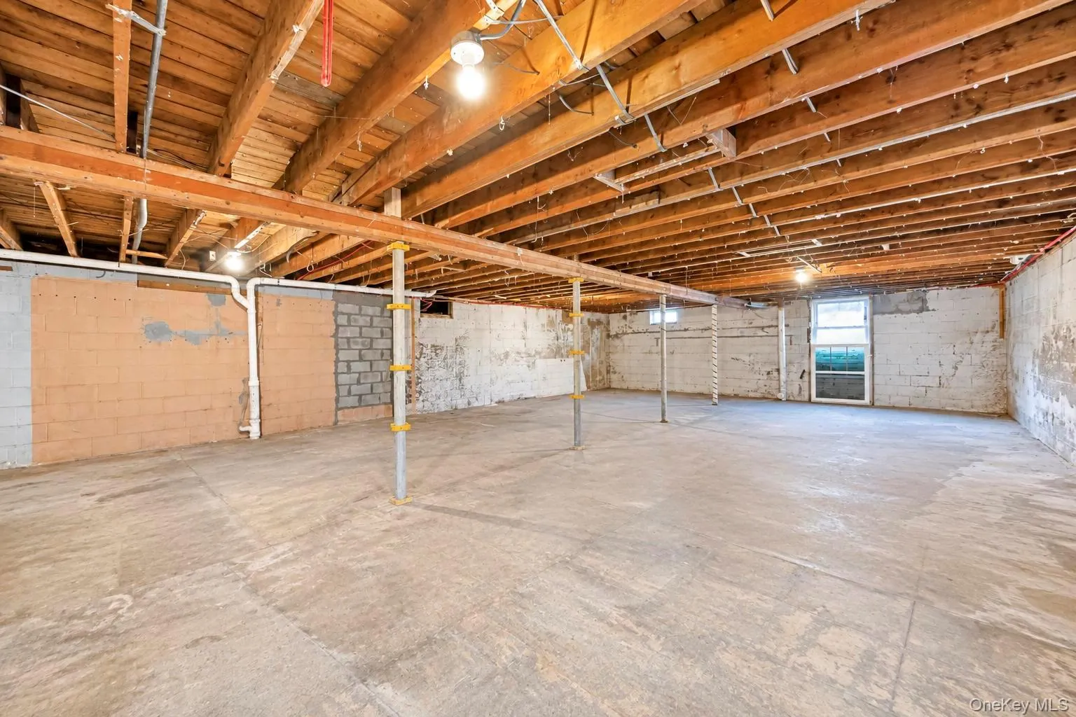52 March Court, Brookhaven, NY, 4 Bedrooms Bedrooms, 9 Rooms Rooms,2 BathroomsBathrooms,Residential,For Rent,March,0,1059083 52 March Court, Brookhaven, NY, 4 Bedrooms Bedrooms, 9 Rooms Rooms,2 BathroomsBathrooms,Residential,For Rent,March,0,1059083